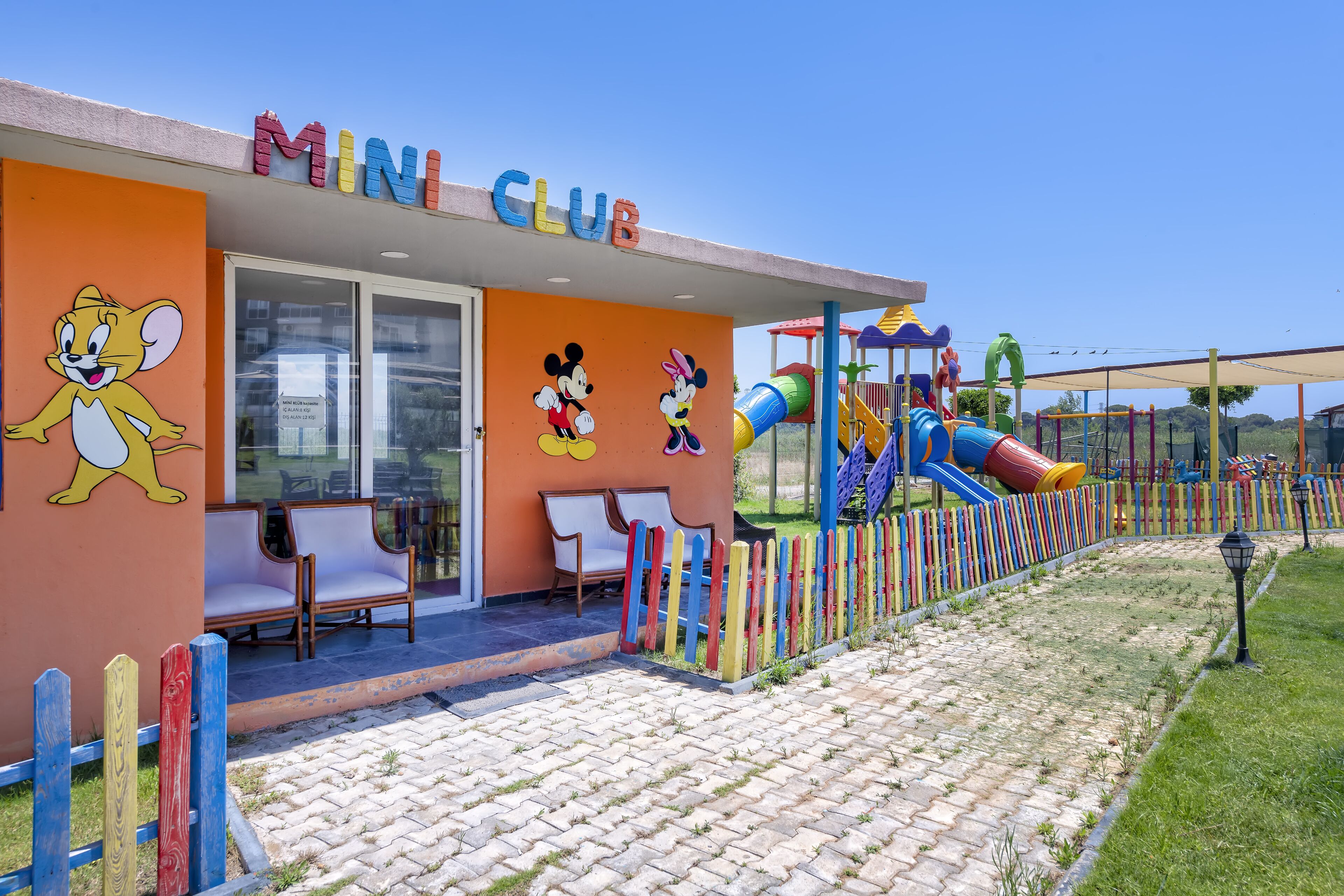 Zeyda Lara Hotel