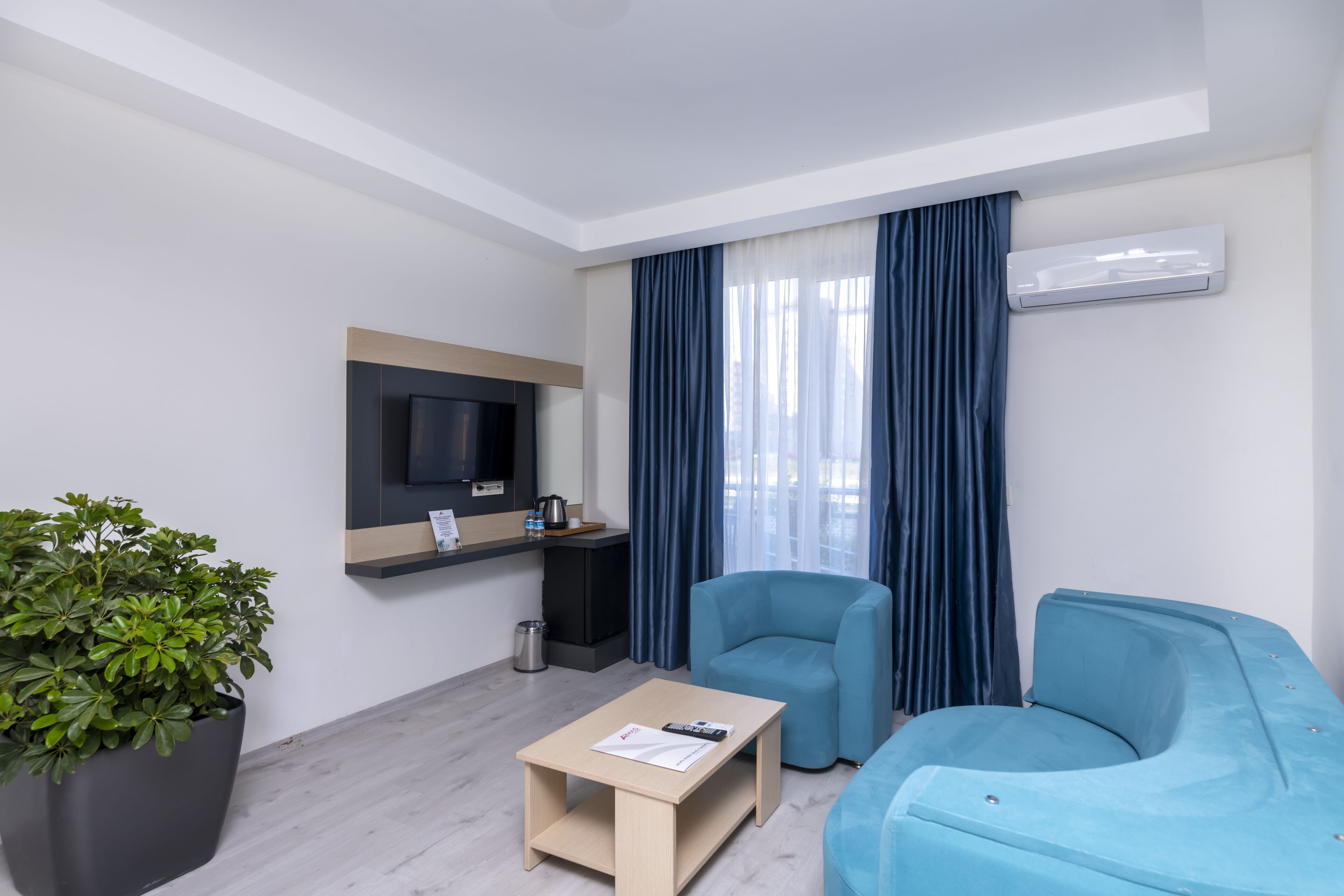 Zeyda Lara Hotel