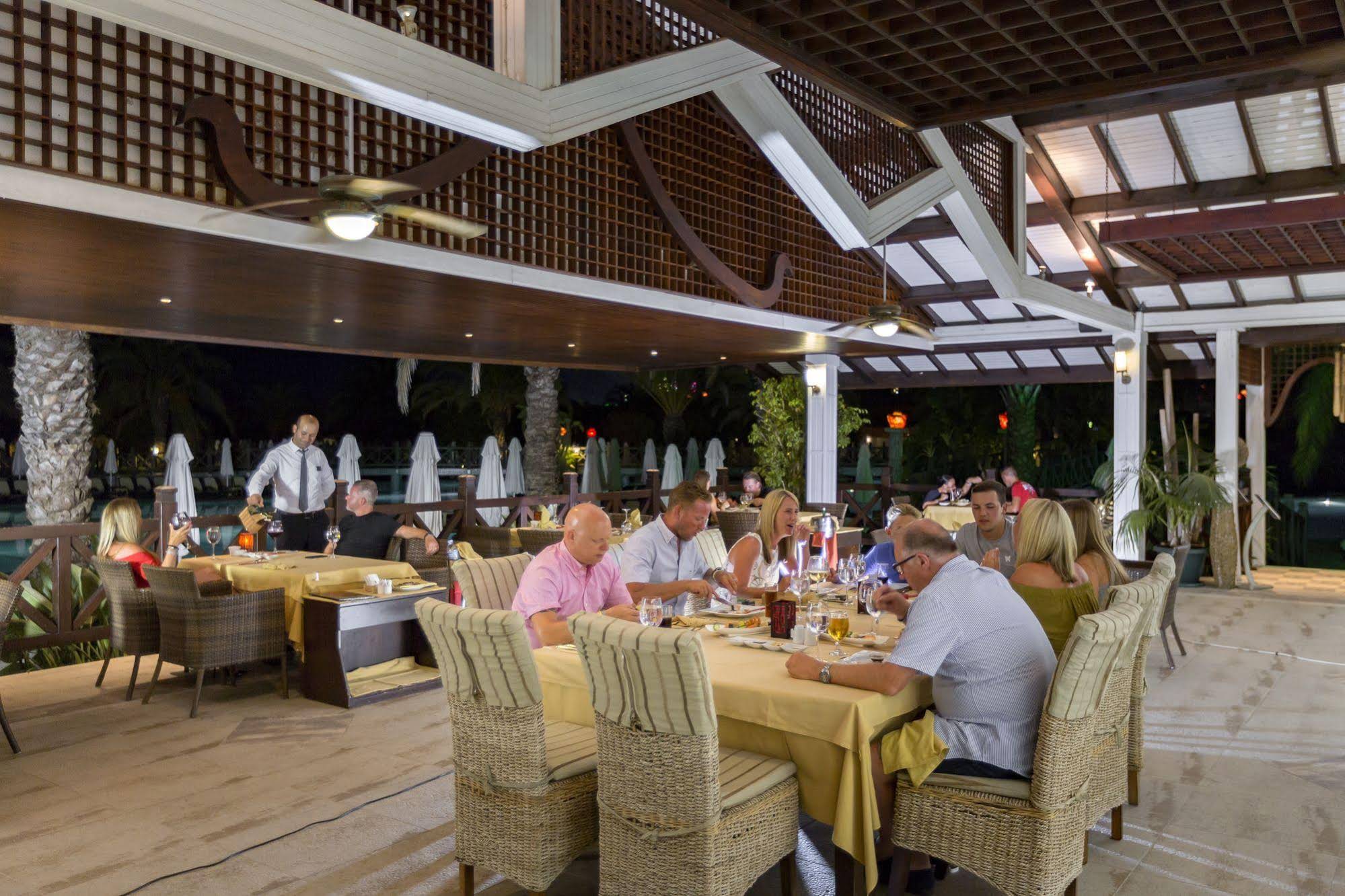 Royal Wings Hotel
