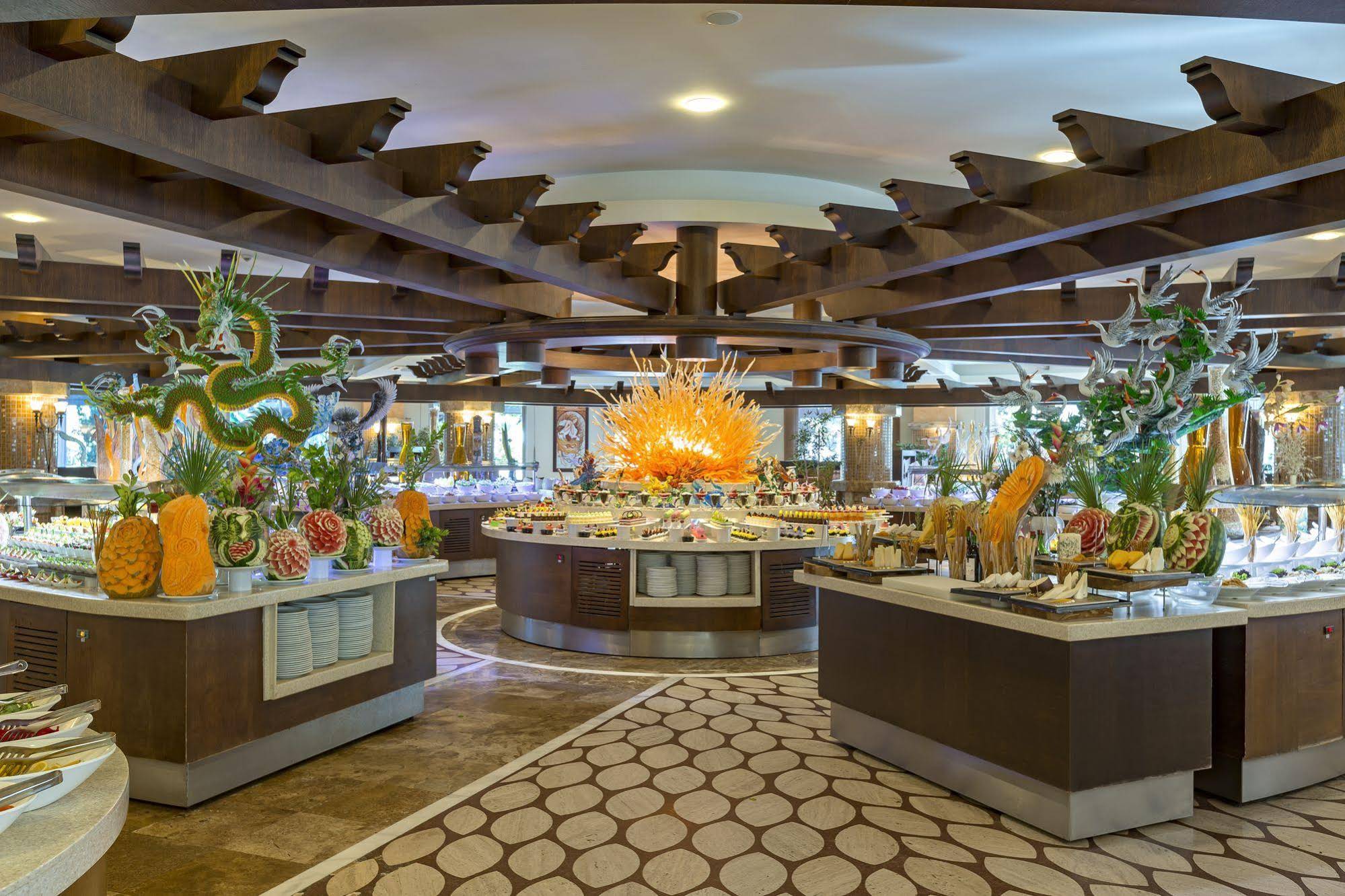 Royal Wings Hotel