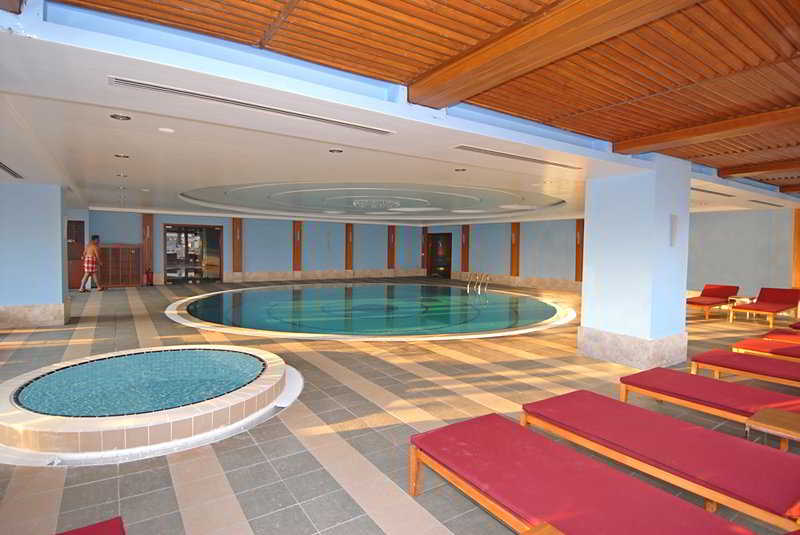 Saturn Palace Resort