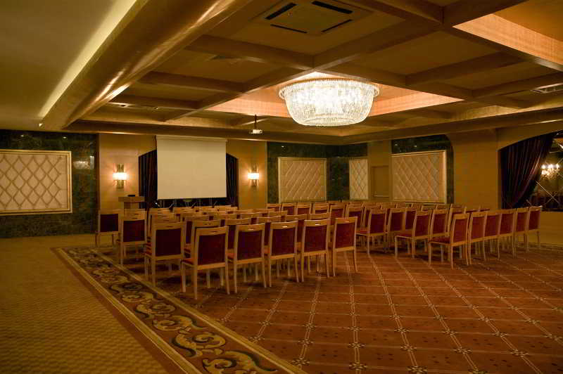 Saturn Palace Resort