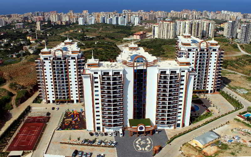 Azura Park