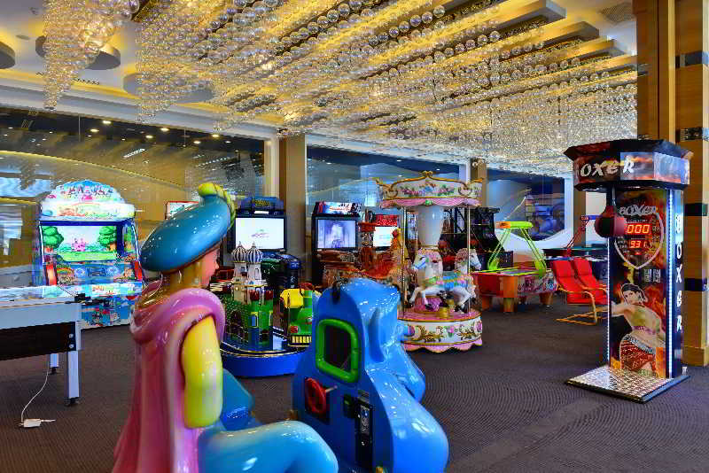 Azura Park