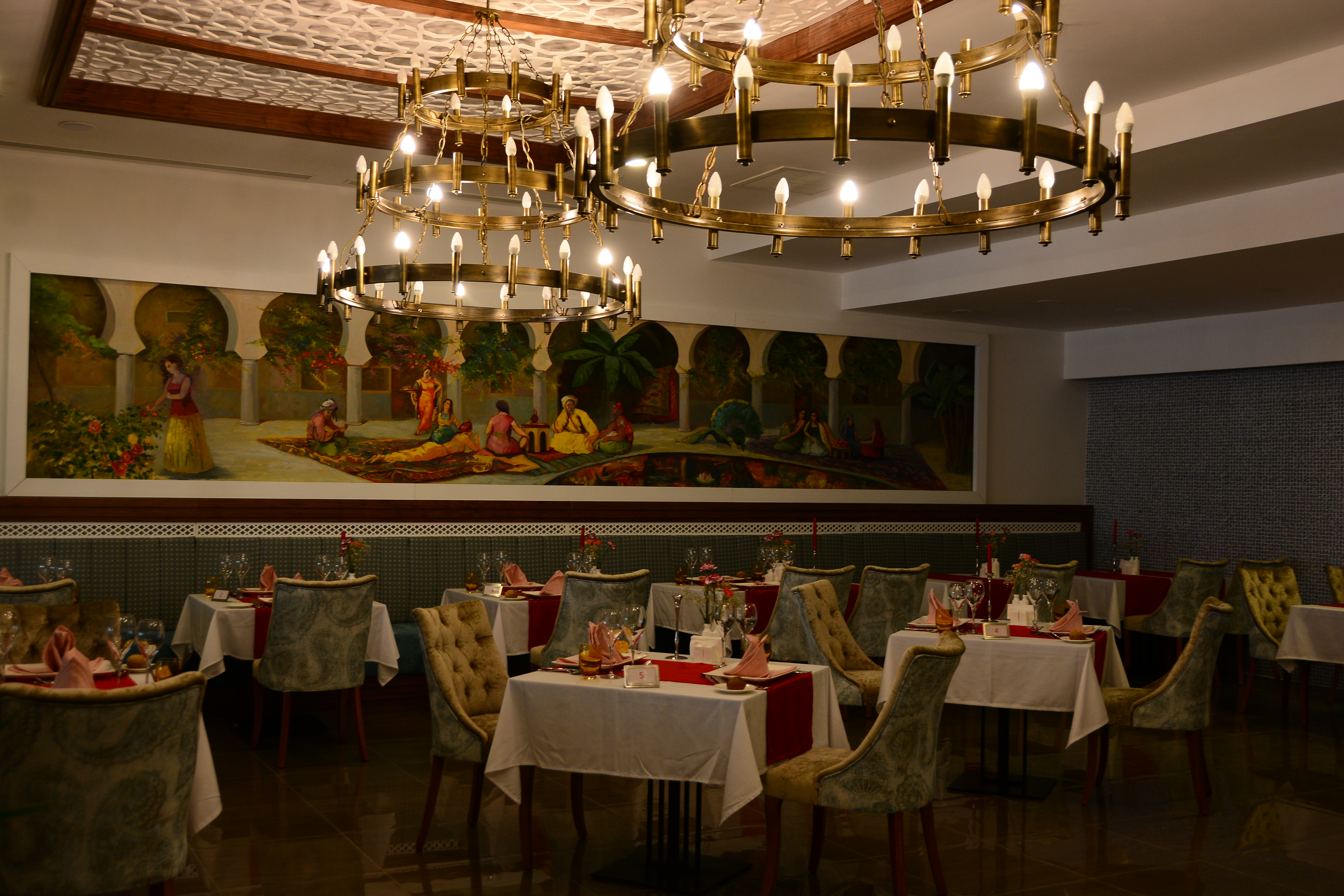 Glamour Resort & Spa