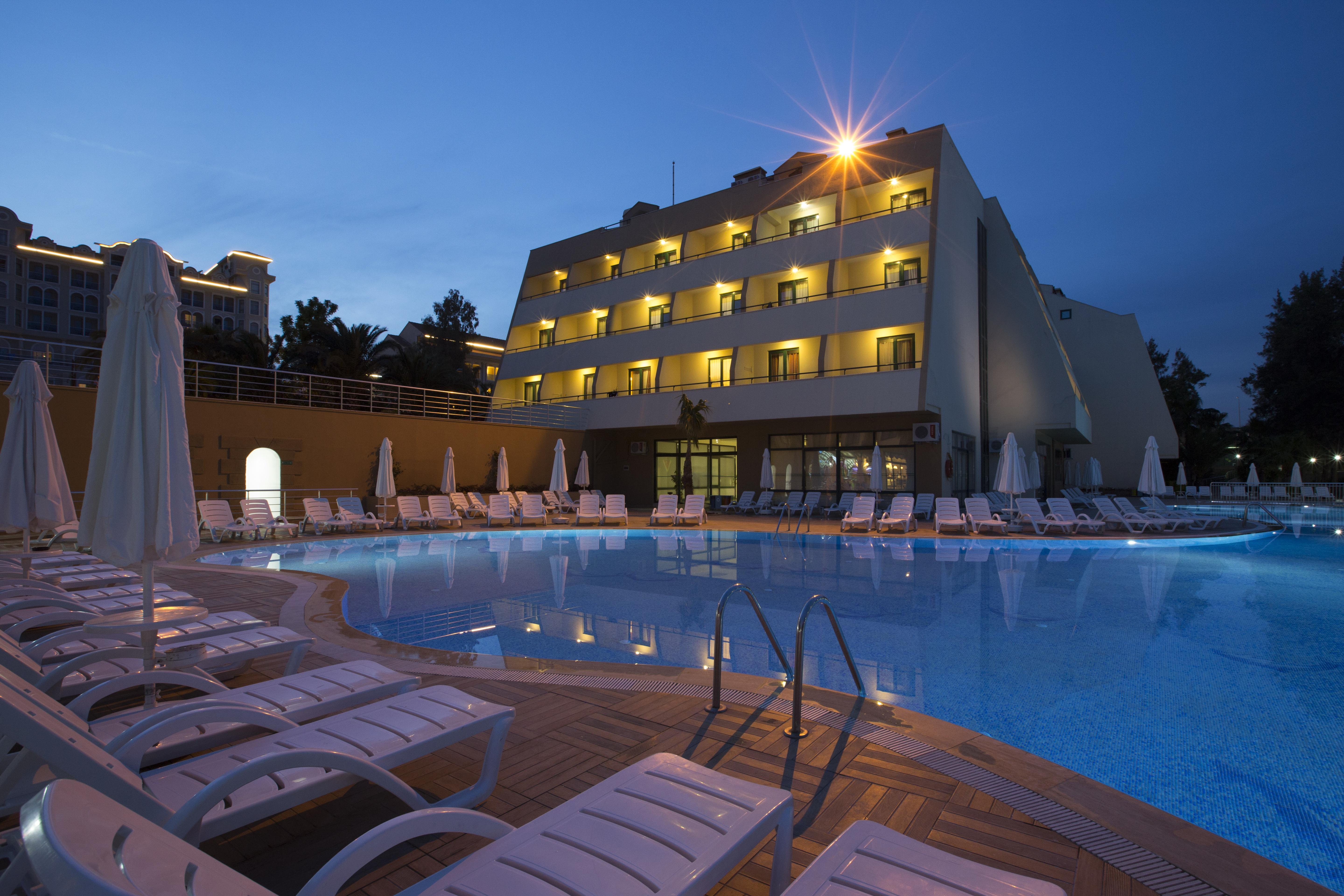 Grand Seker Hotel