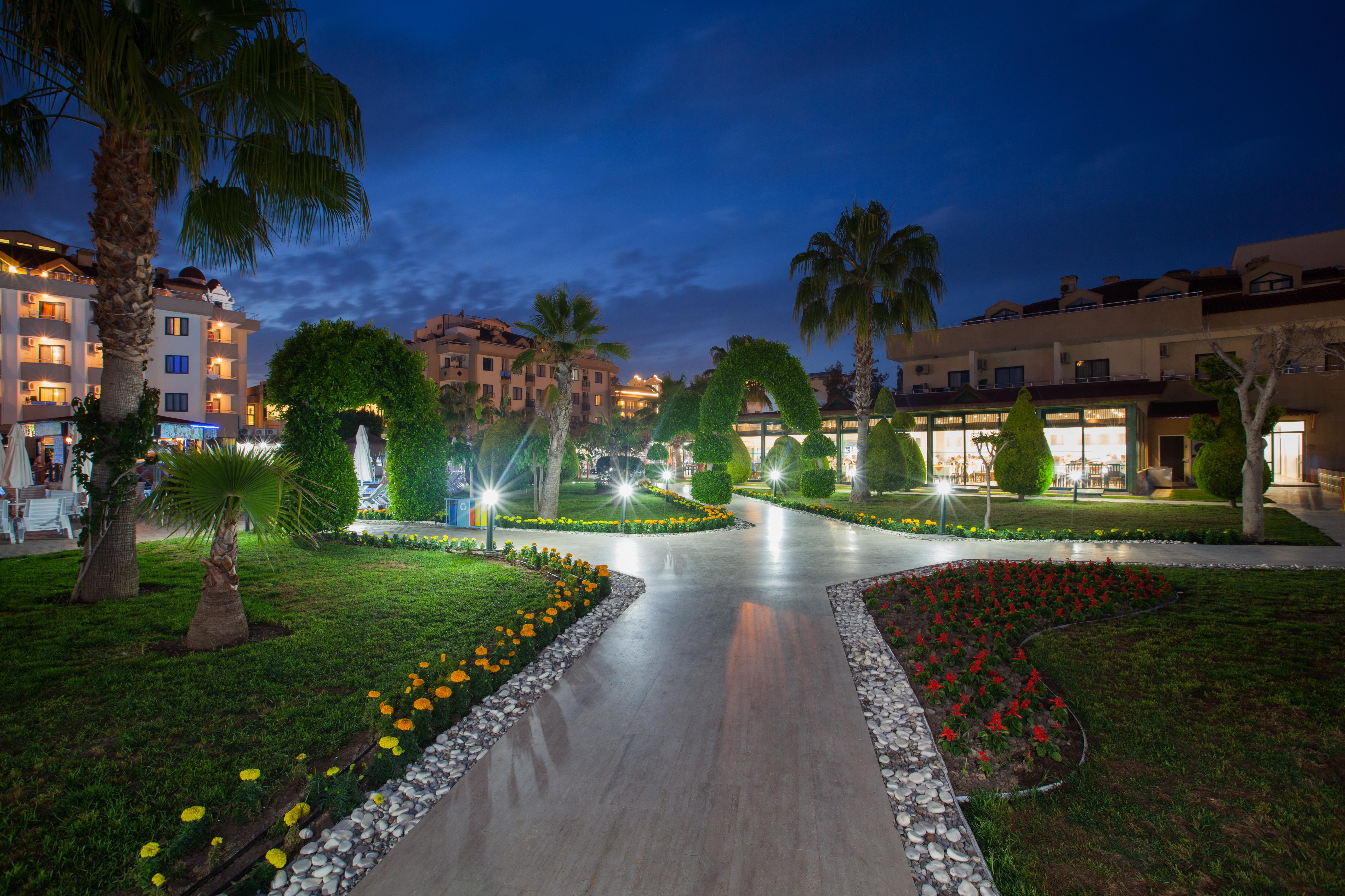 Grand Seker Hotel
