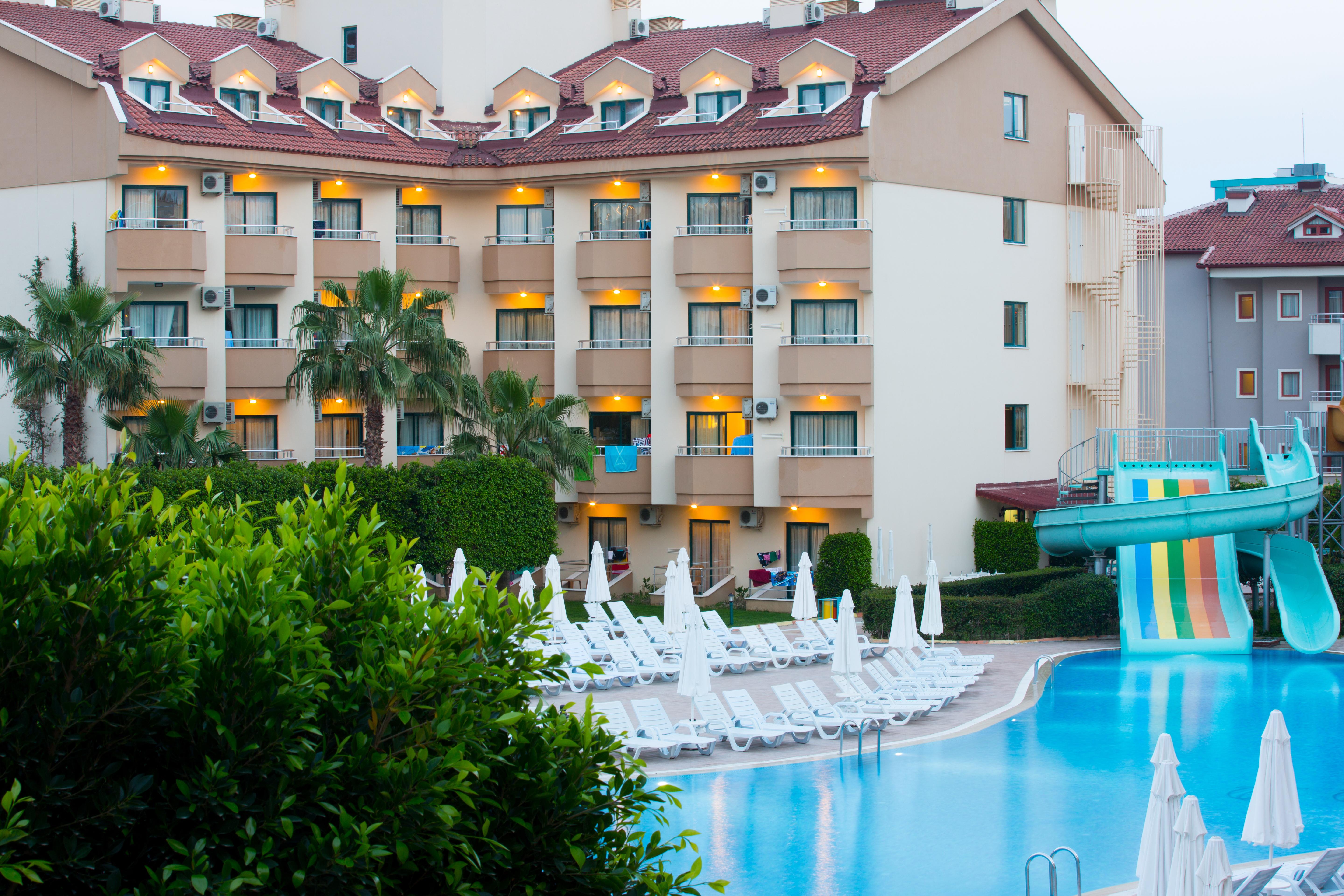 Grand Seker Hotel