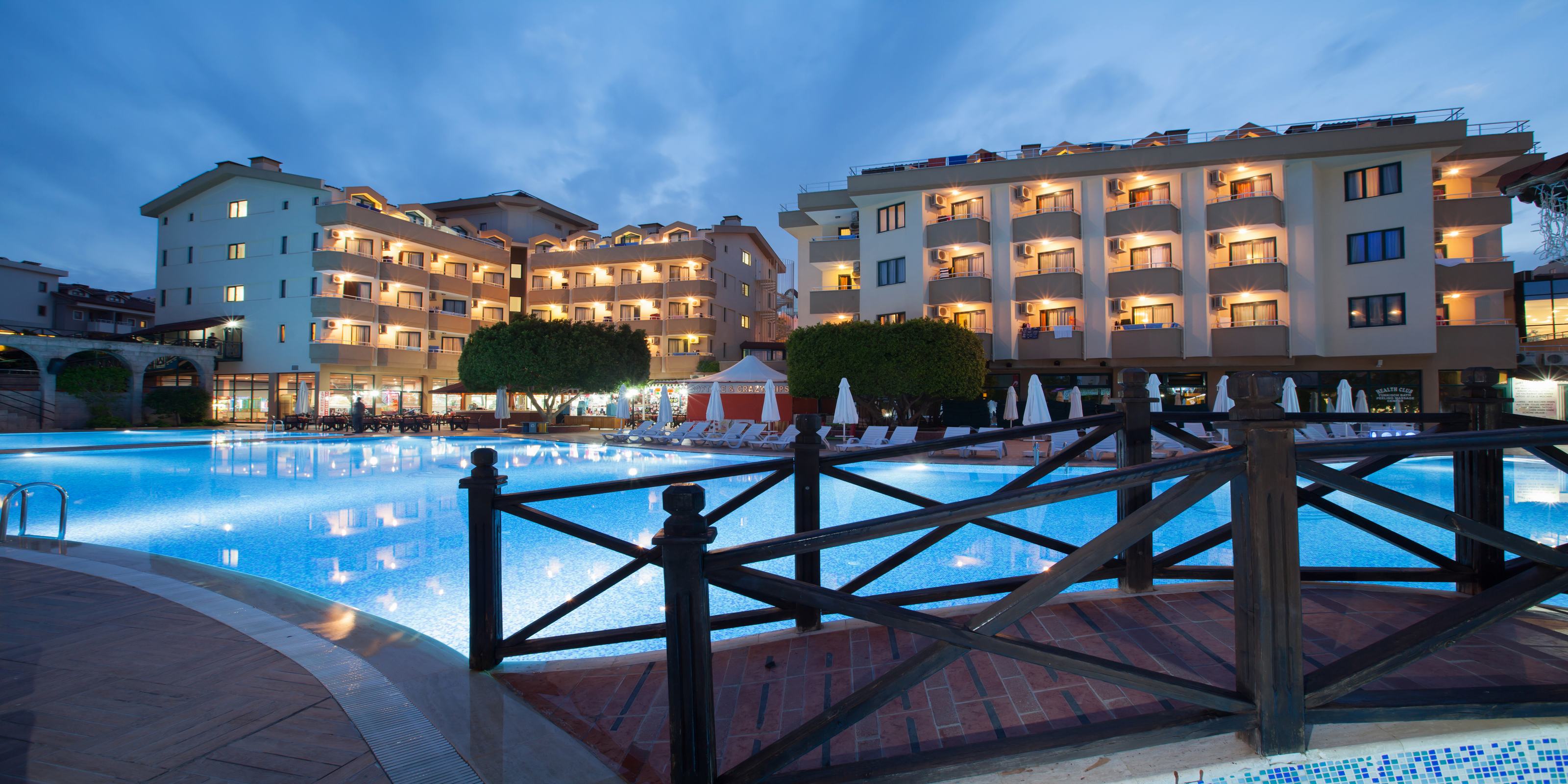 Grand Seker Hotel