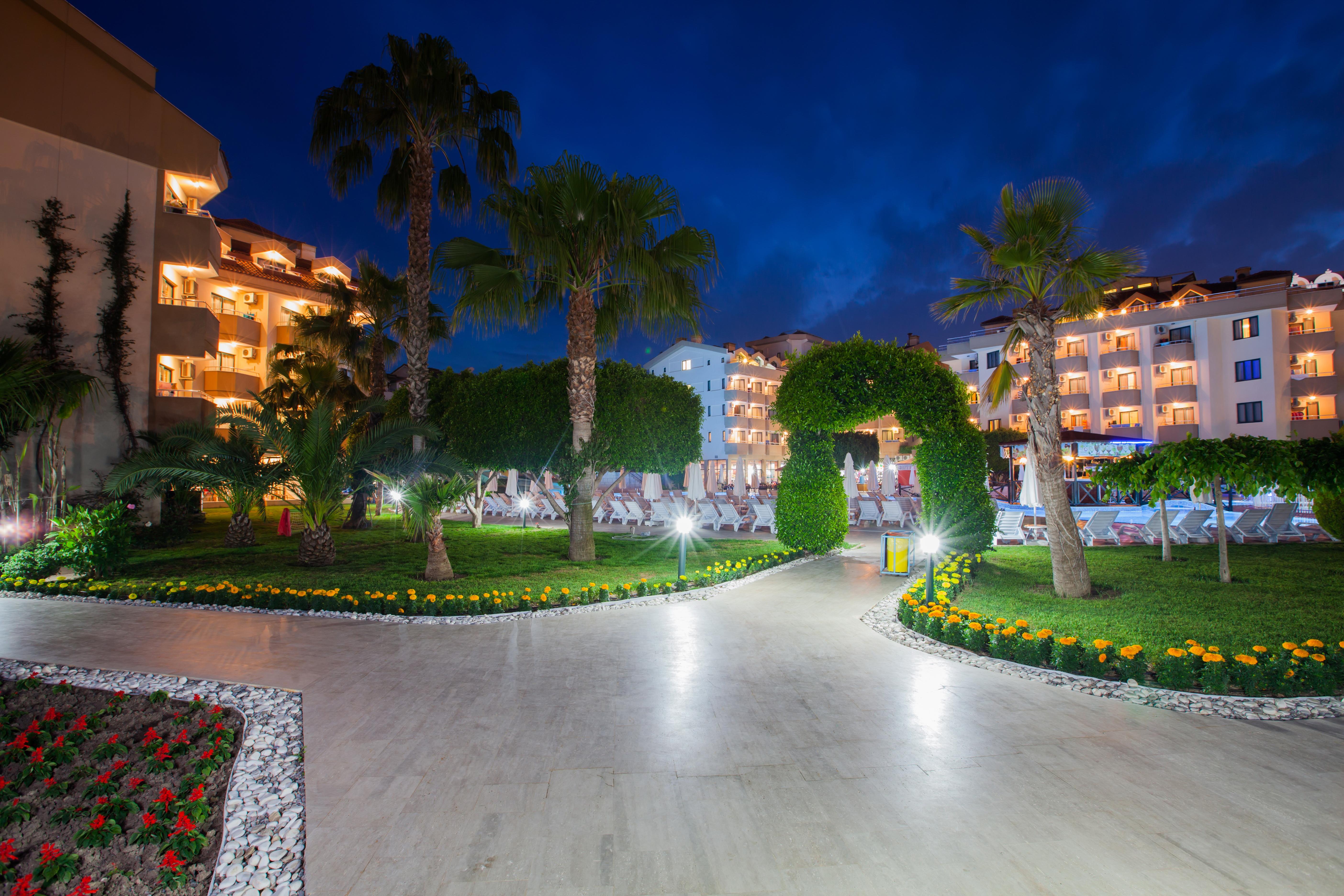 Grand Seker Hotel
