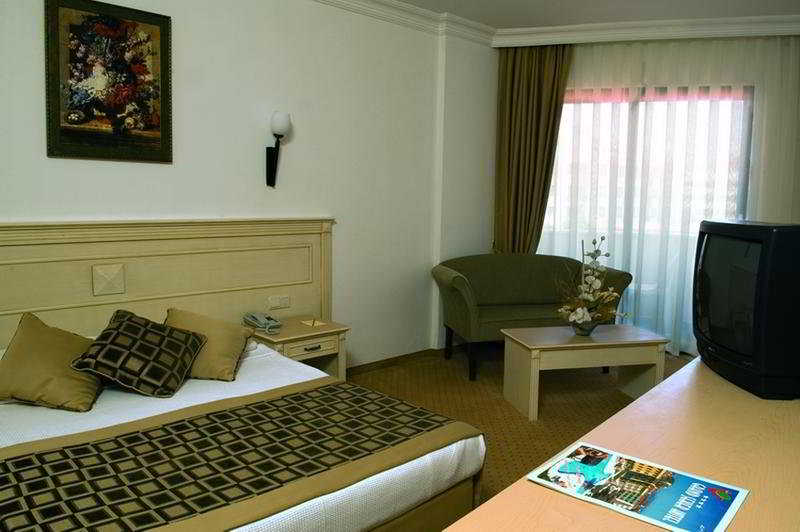 Grand Seker Hotel