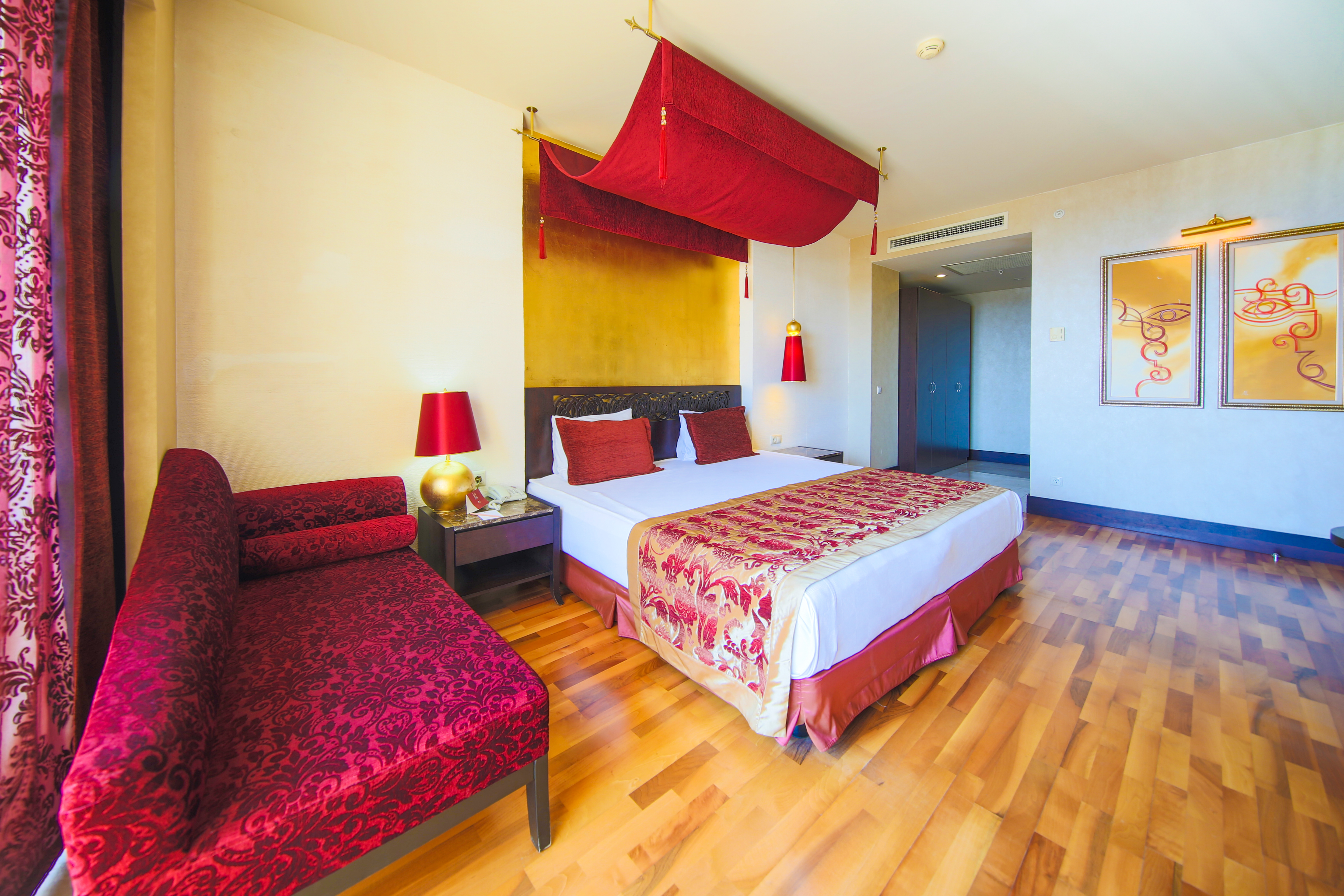 Horus Paradise Luxury Resort