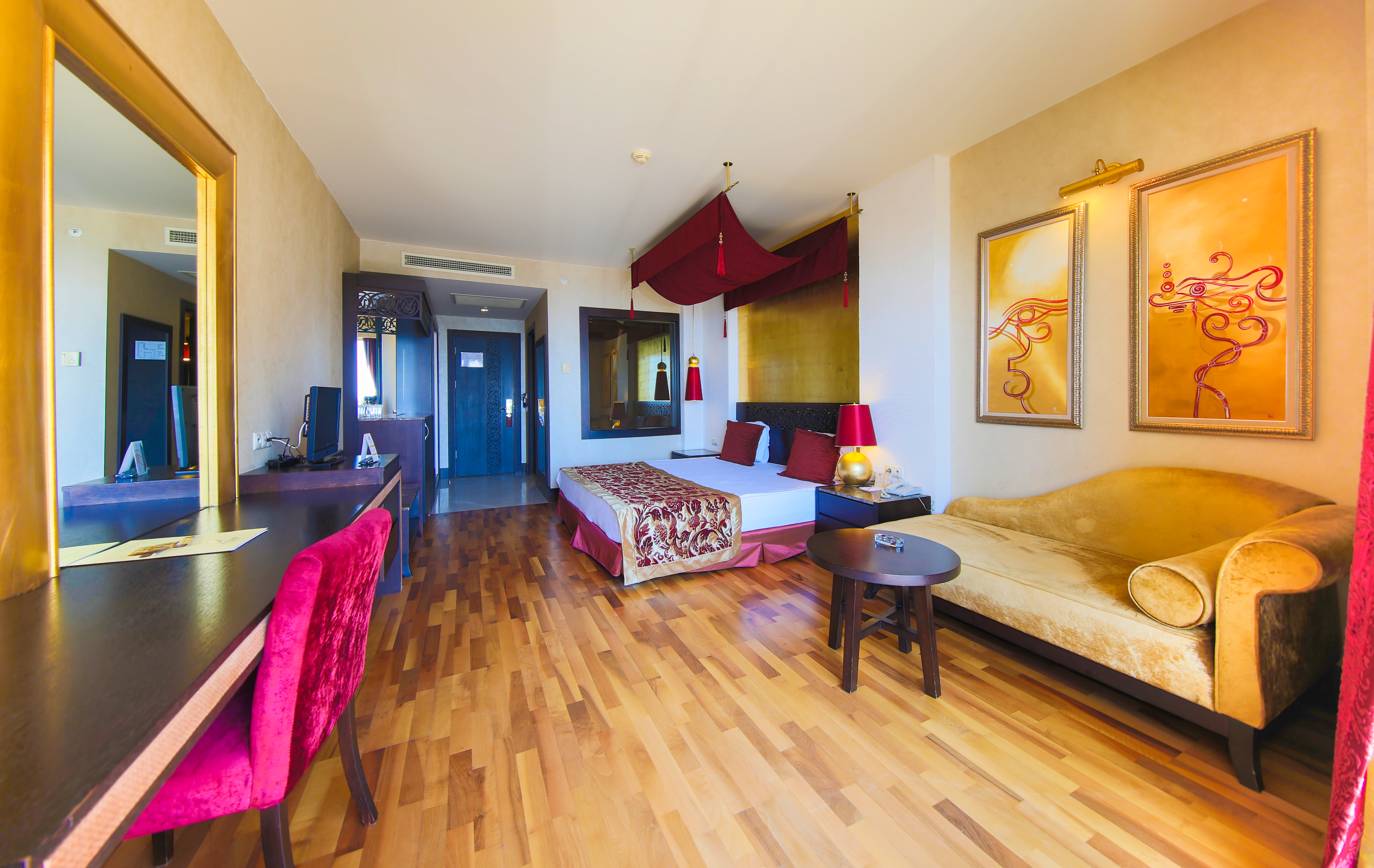 Horus Paradise Luxury Resort