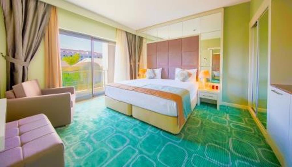 Horus Paradise Luxury Resort