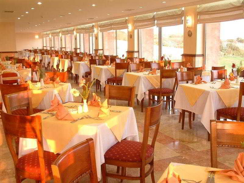 Royal Atlantis Spa & Resort