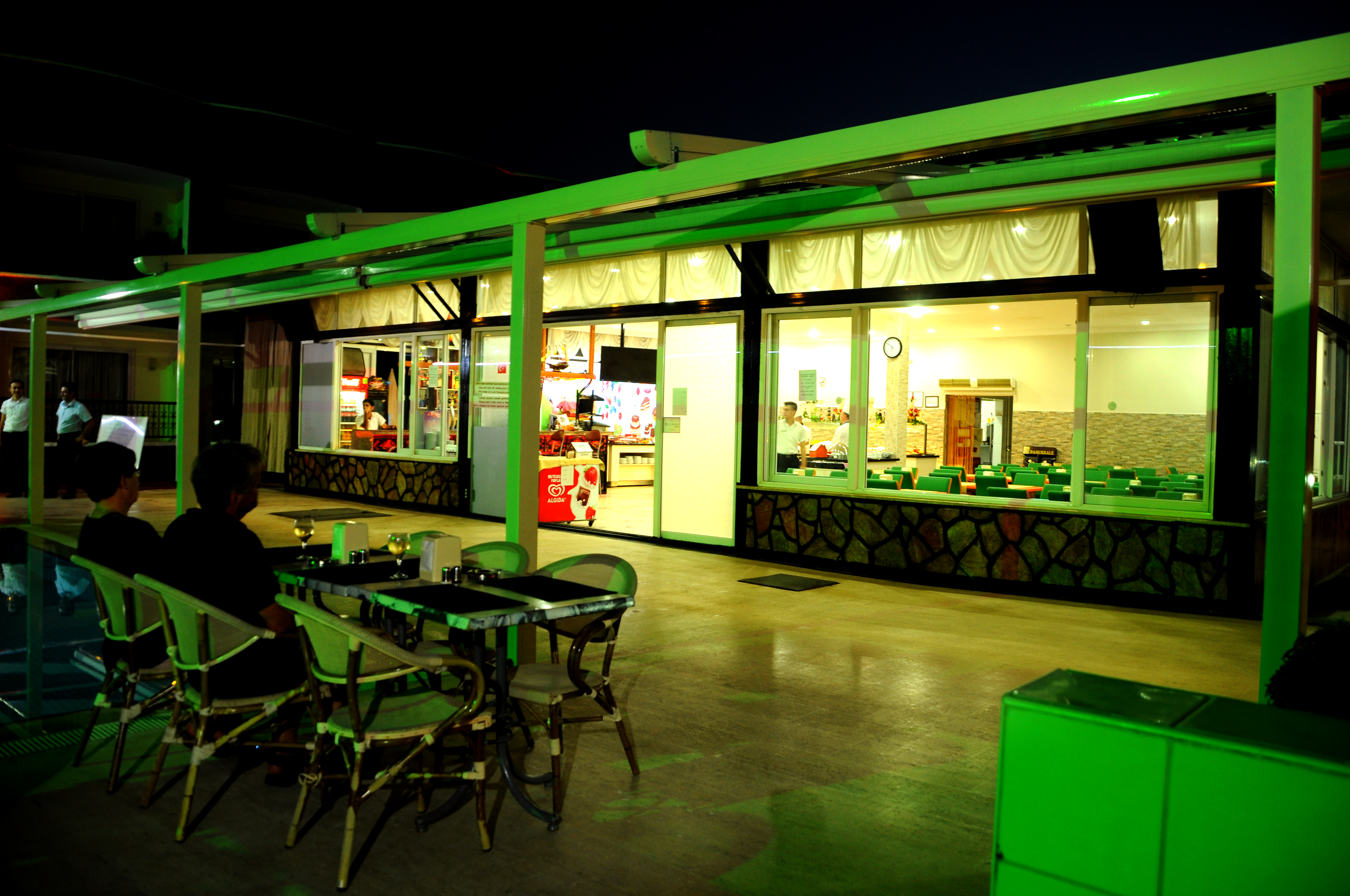 Sayanora Hotel