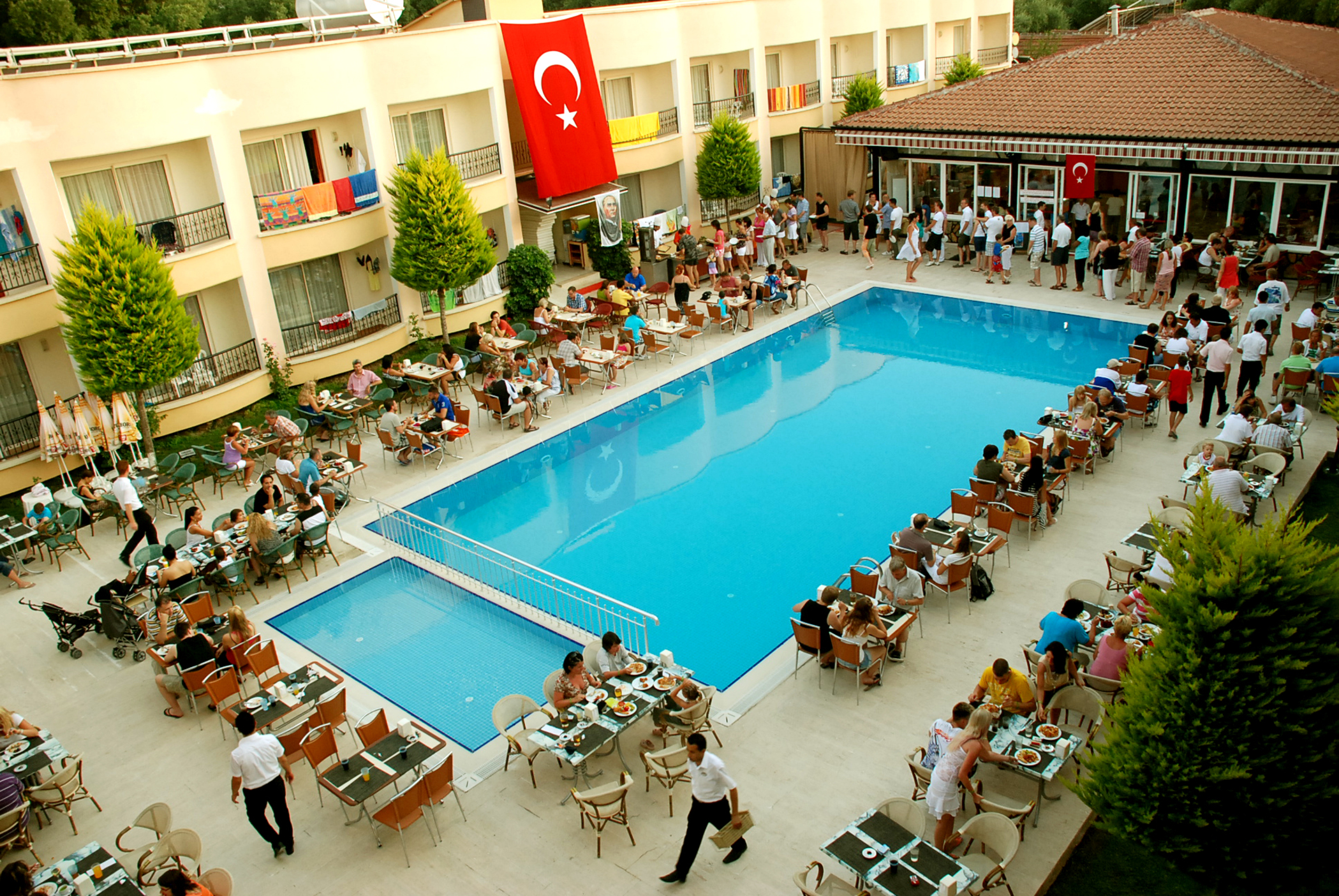 Sayanora Hotel