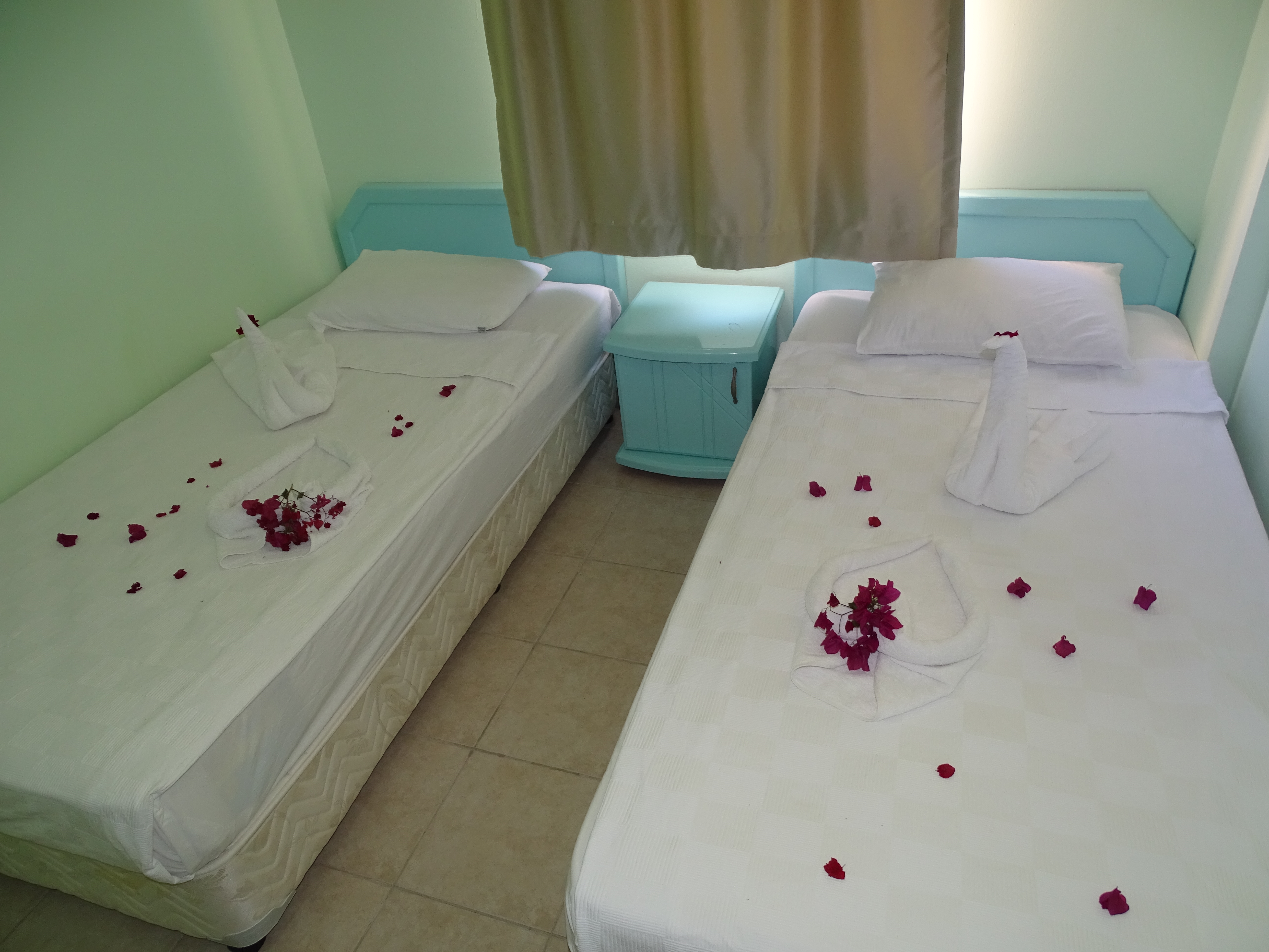Side Forever Apart Otel