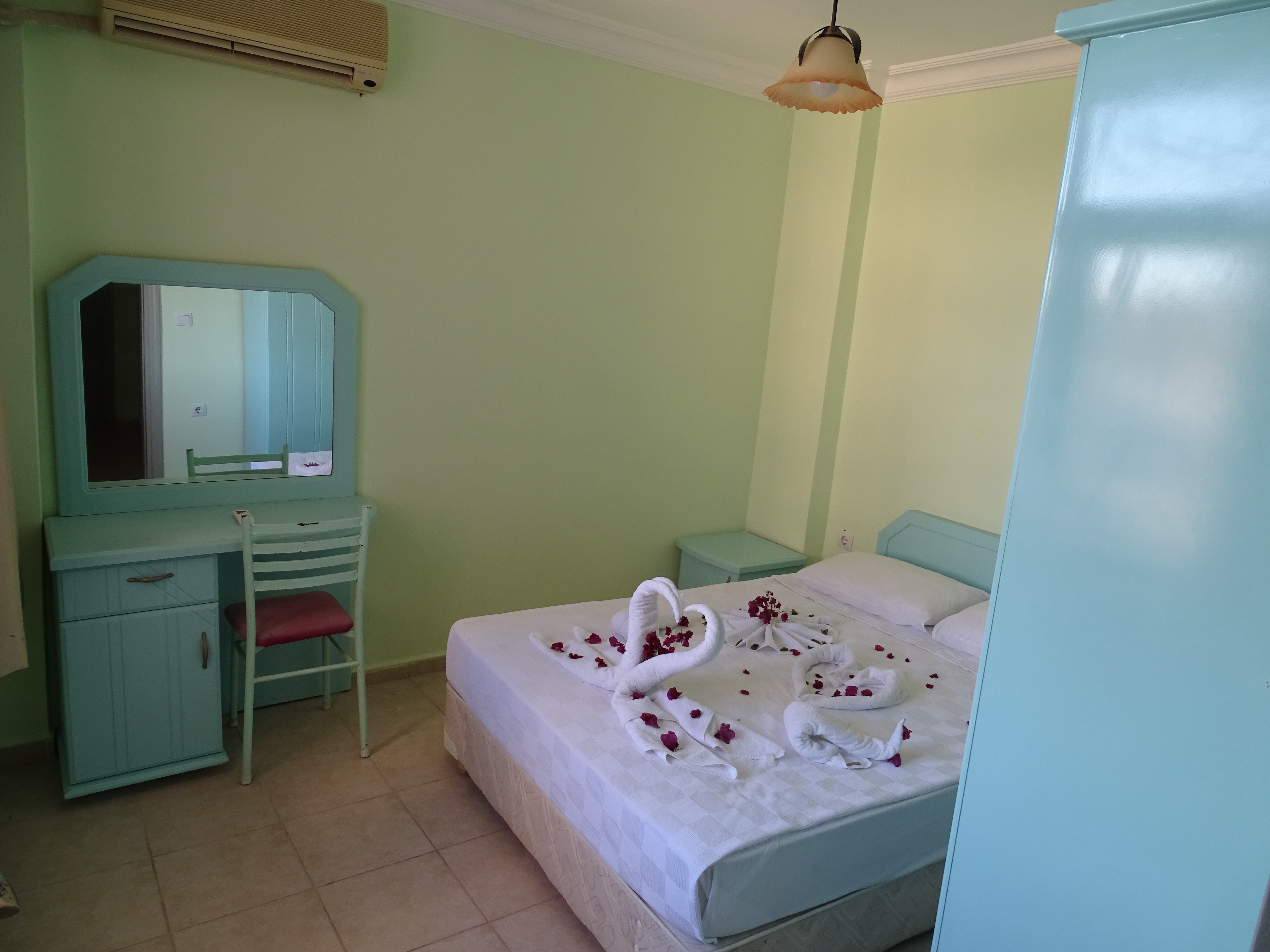 Side Forever Apart Otel