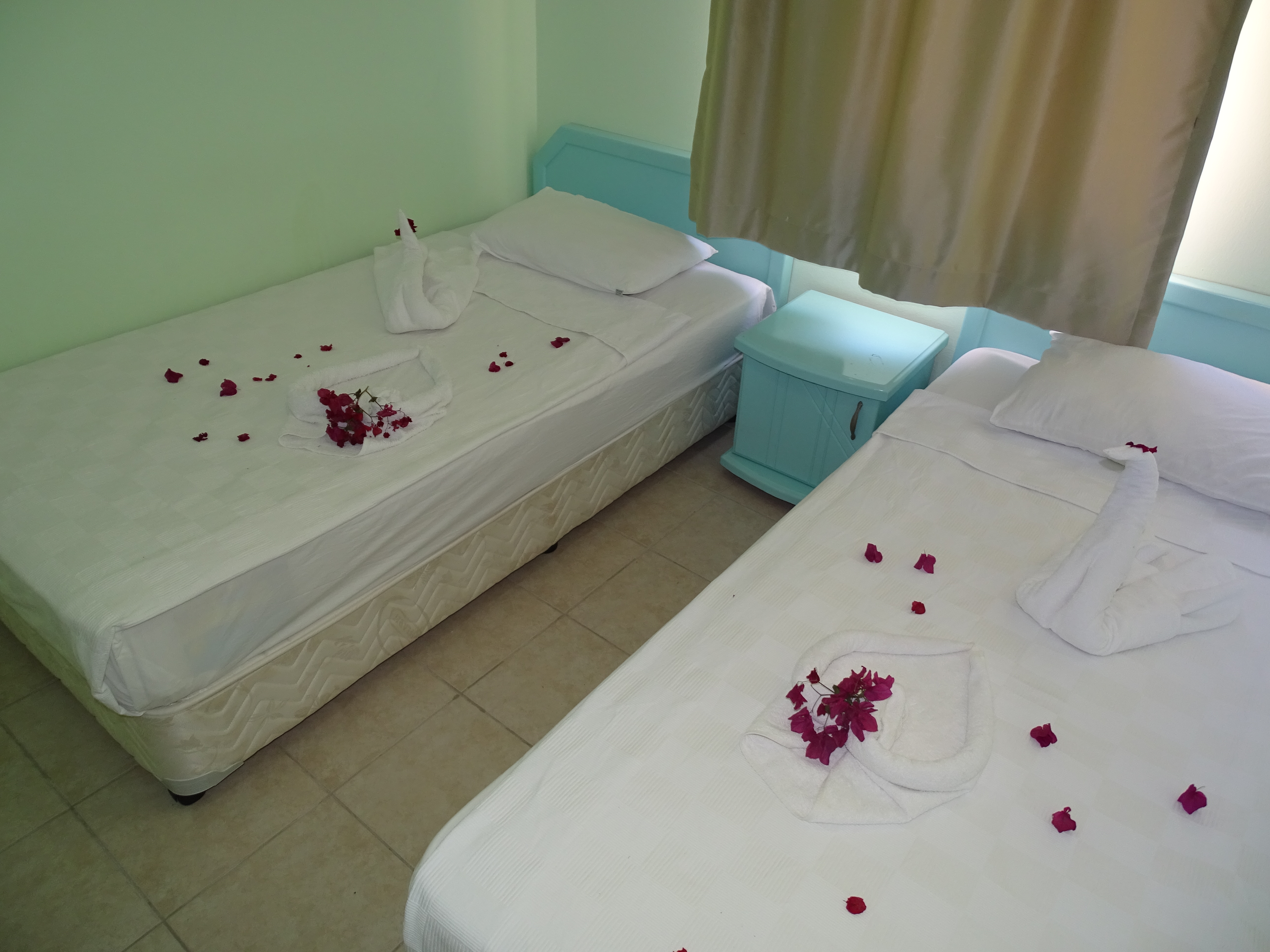 Side Forever Apart Otel