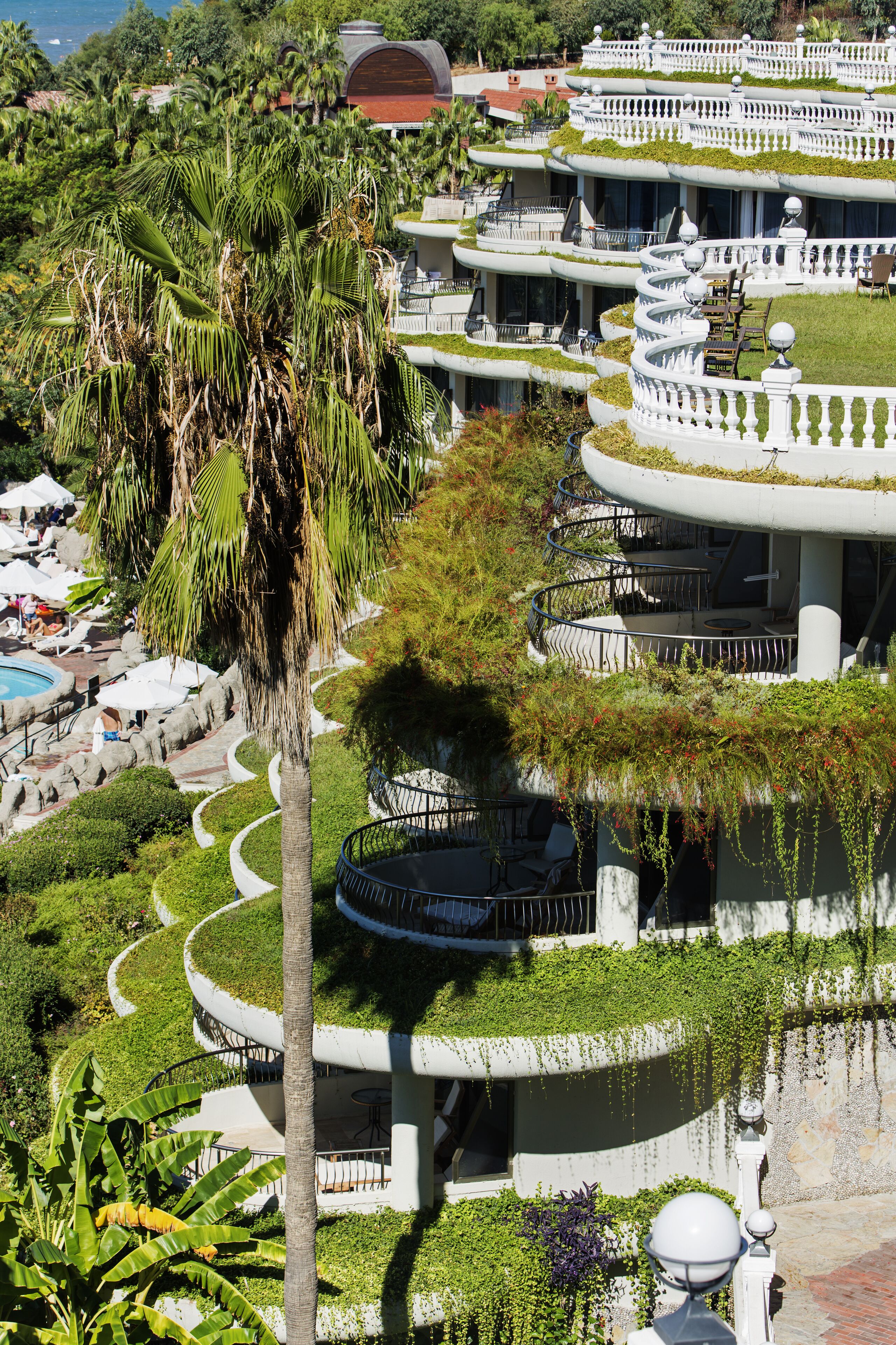 Sunrise Queen Luxury Hotel