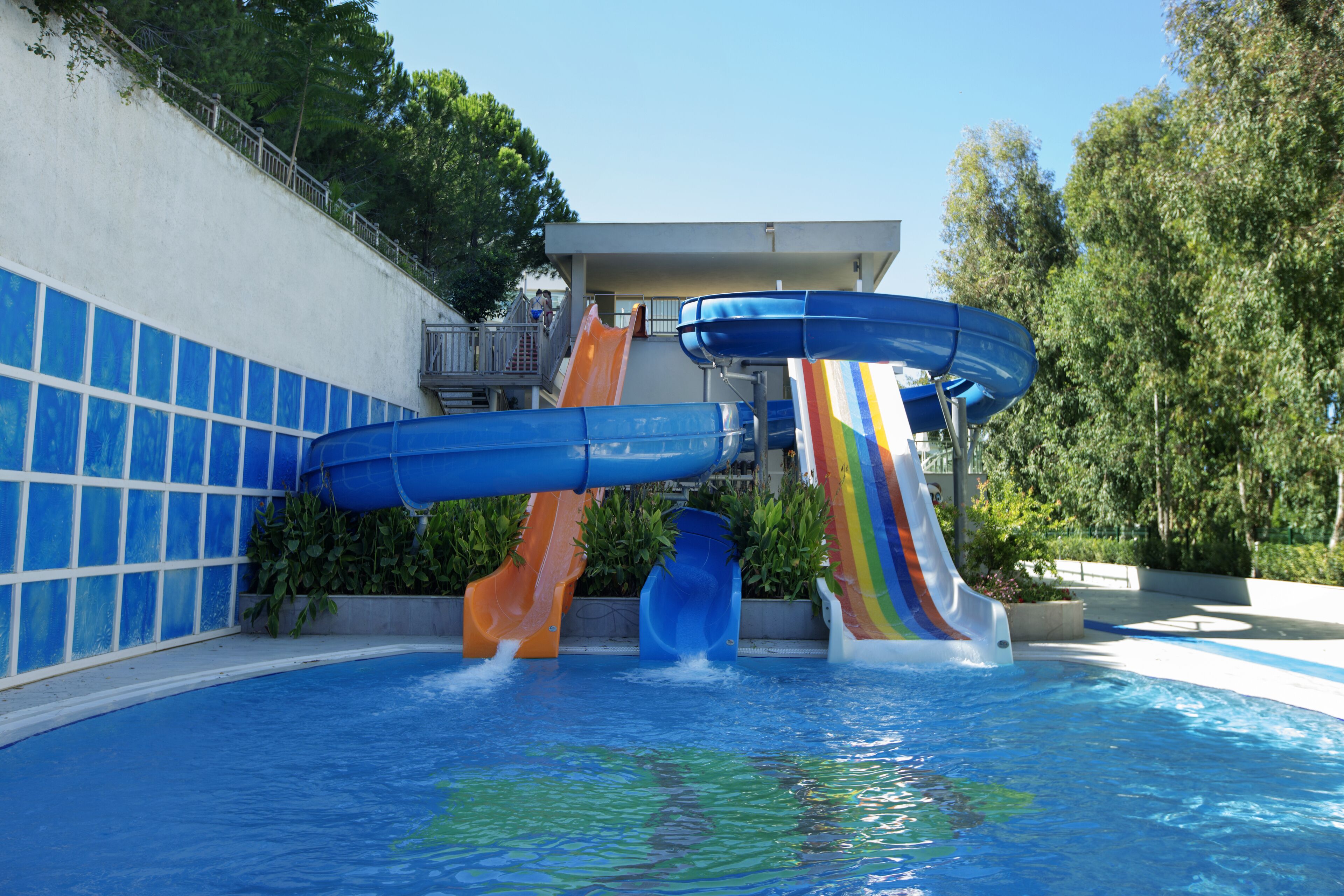 Sunrise Queen Luxury Hotel
