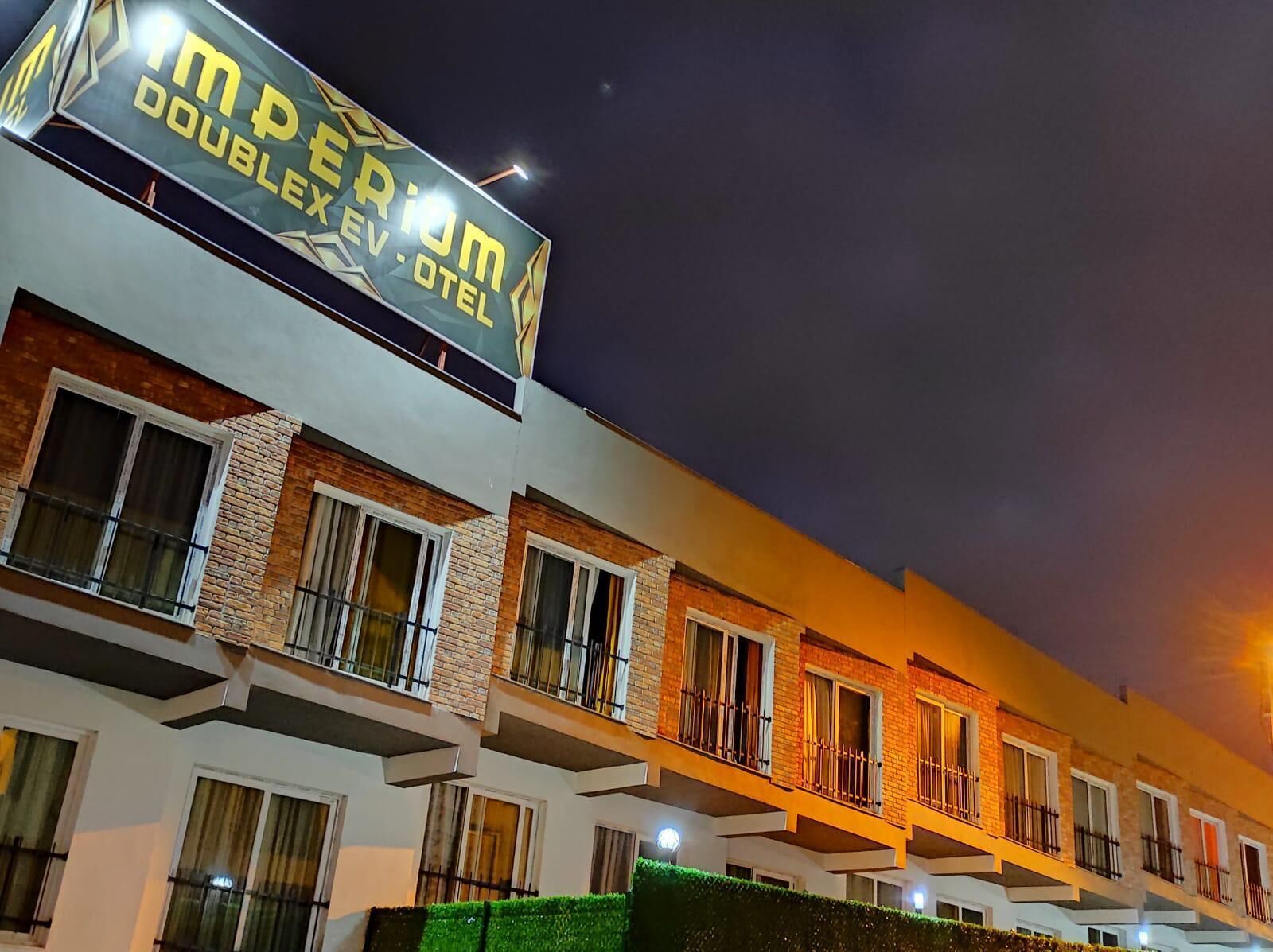 Imperium Doublex Otel