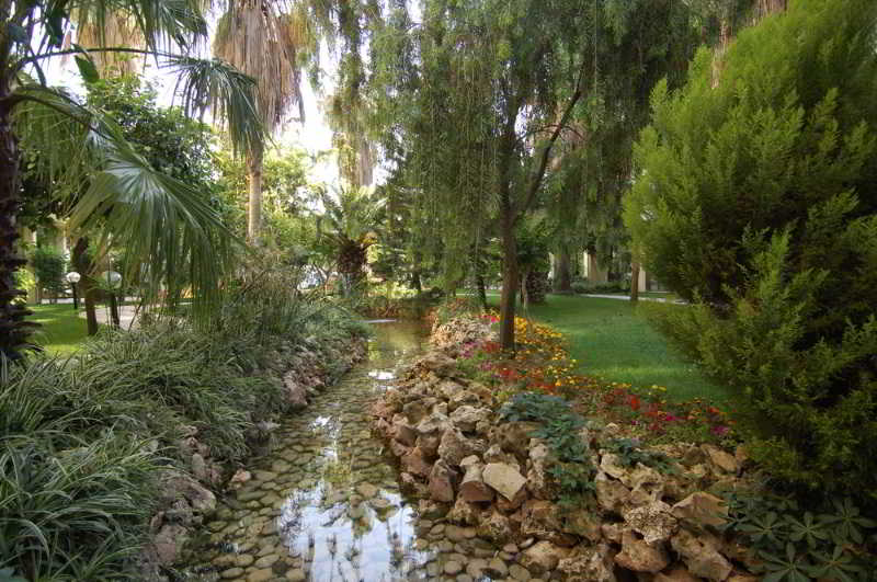 Meryan Hotel