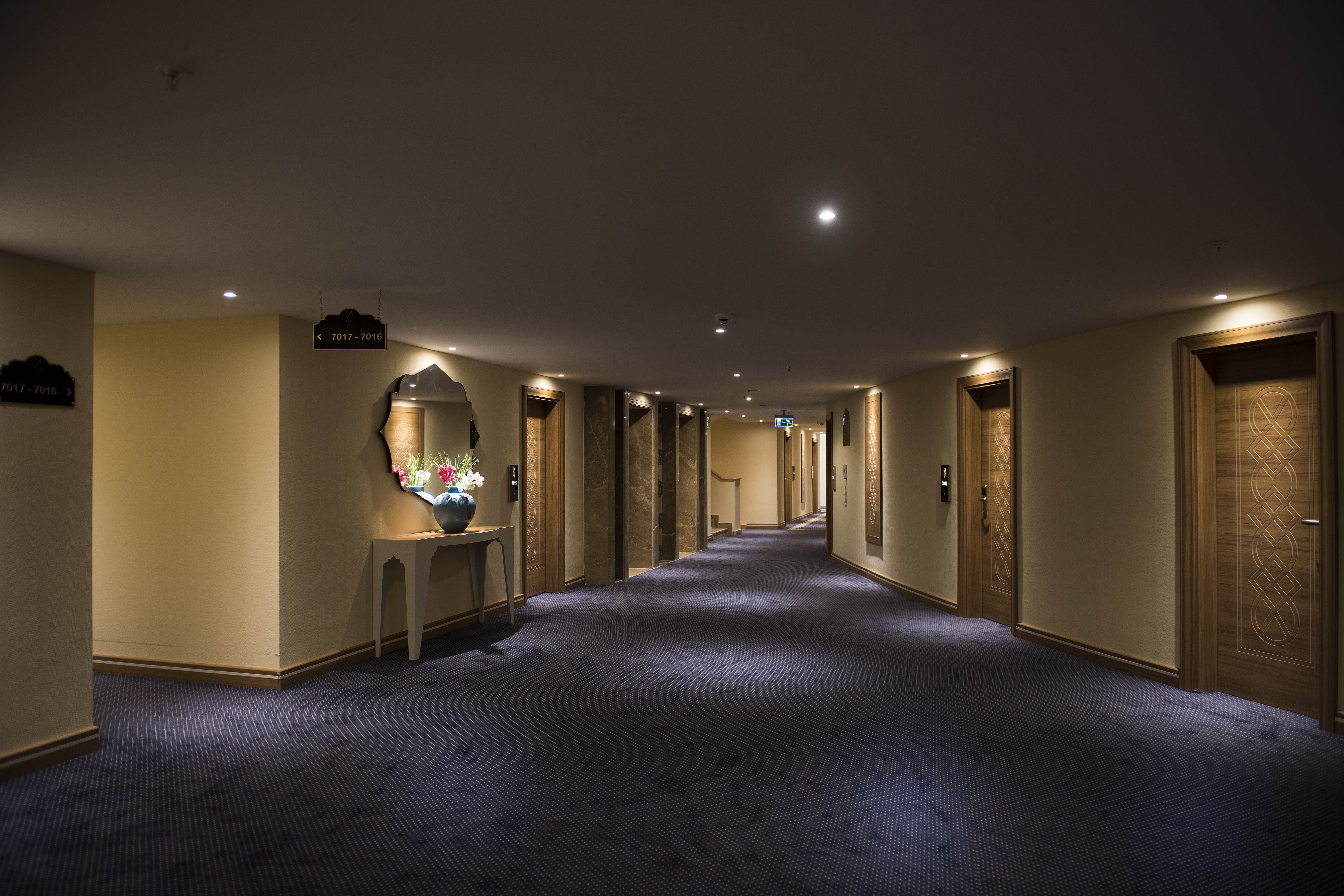 Oz SUI Resort Hotel