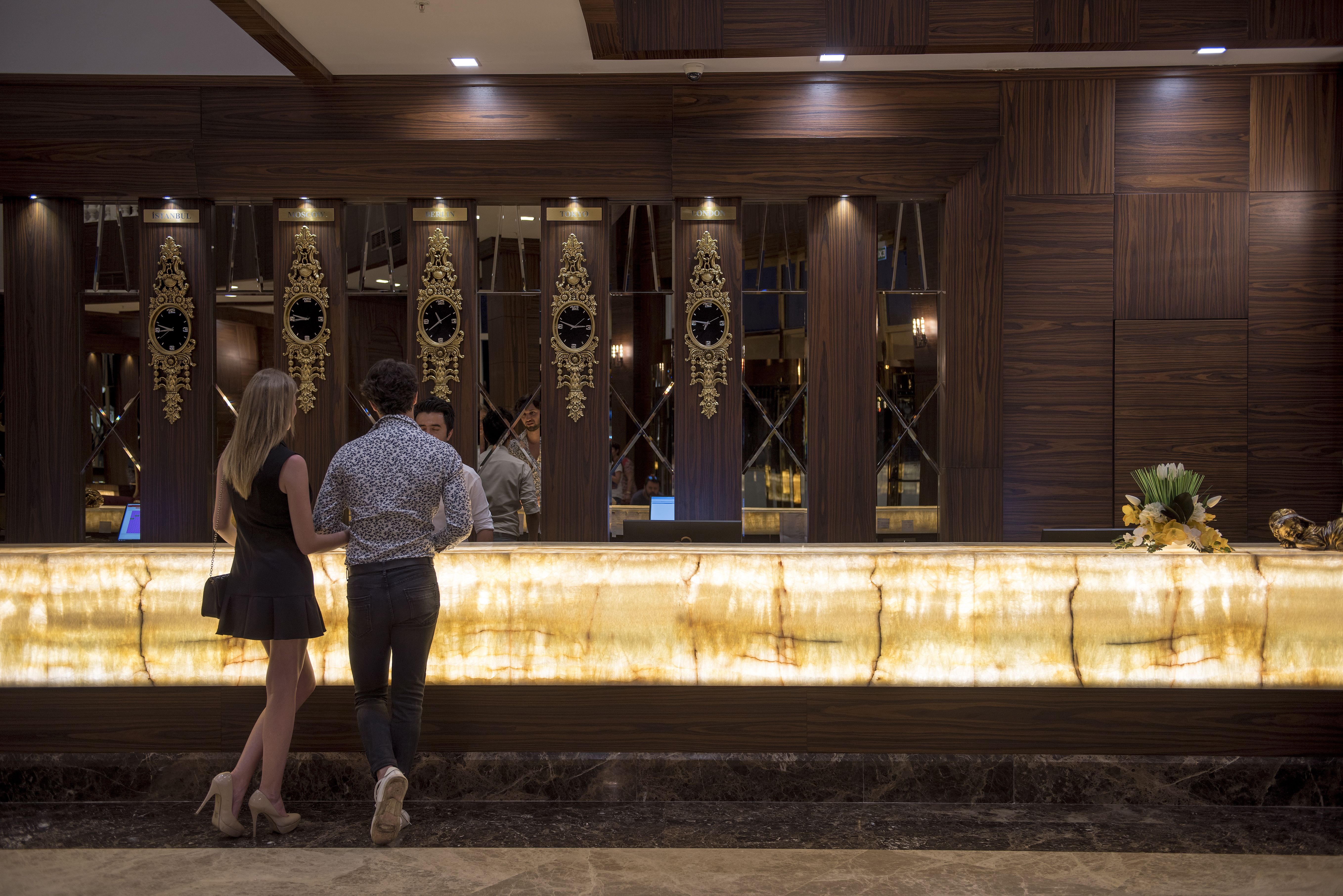 Oz SUI Resort Hotel
