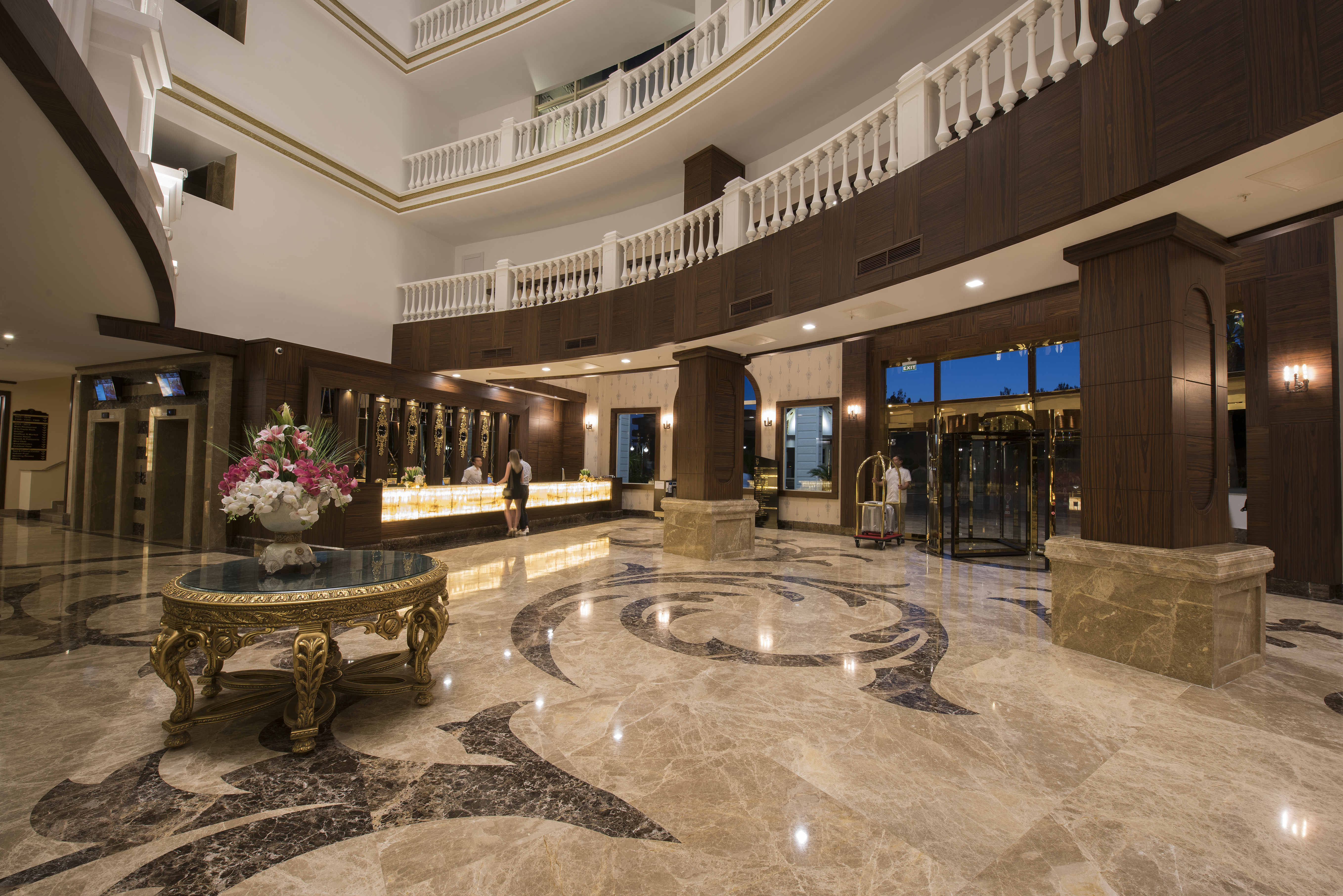 Oz SUI Resort Hotel