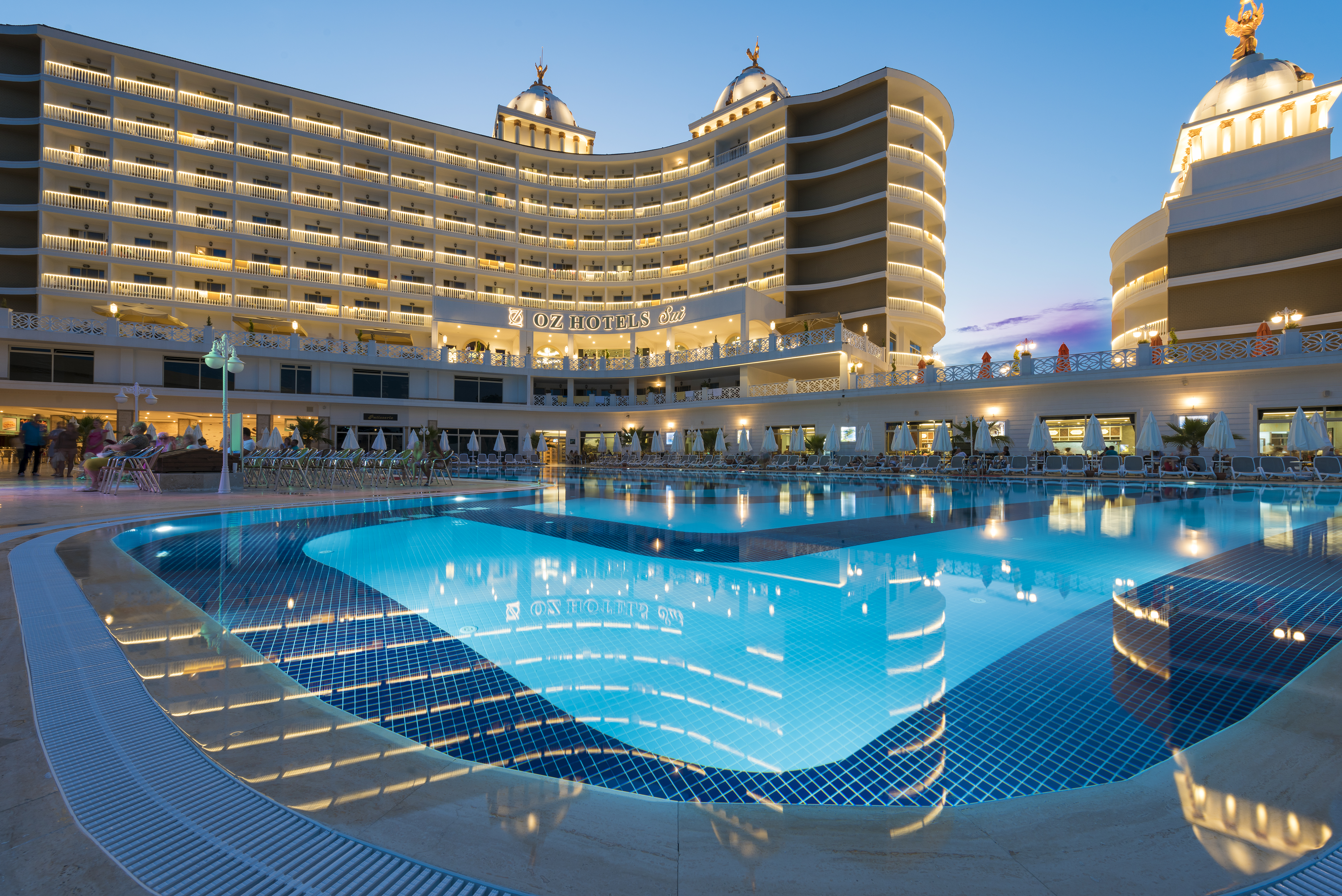Oz SUI Resort Hotel