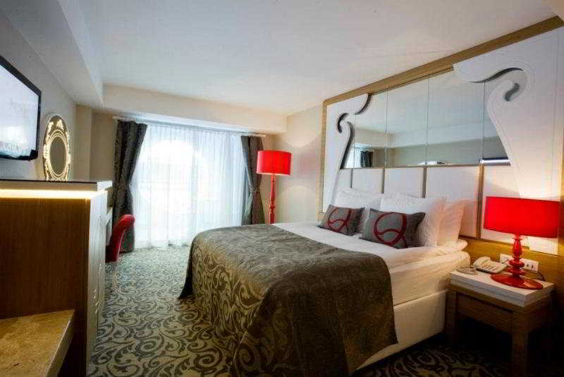 Q Premium Resort