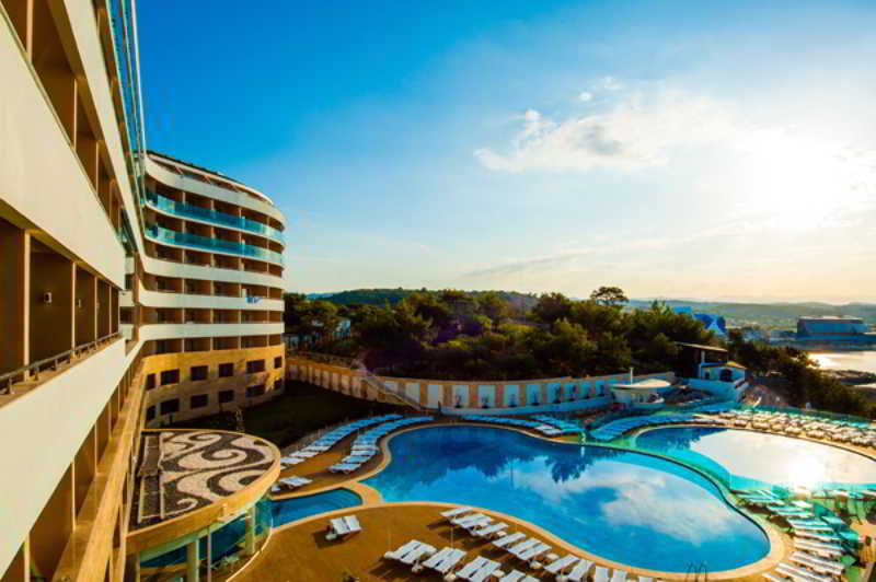 A Good Life Utopia Family Resort