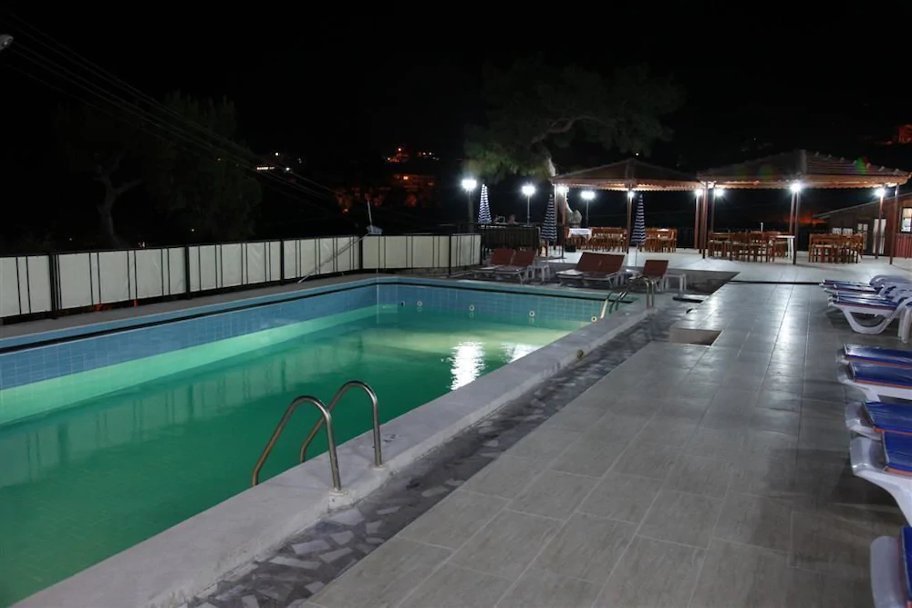 Apollon Hotel