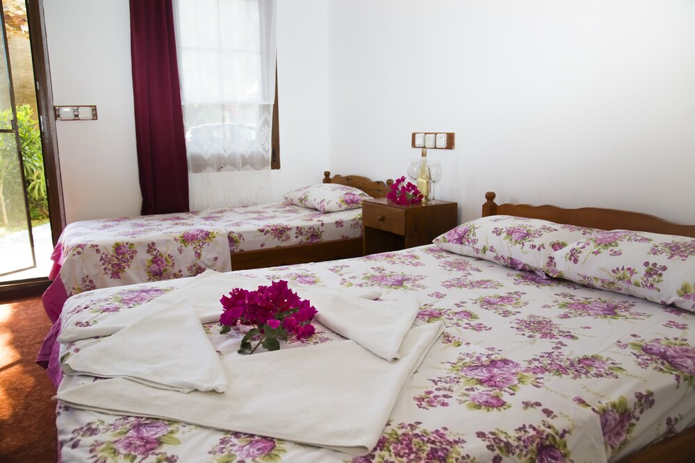 Flower Pension