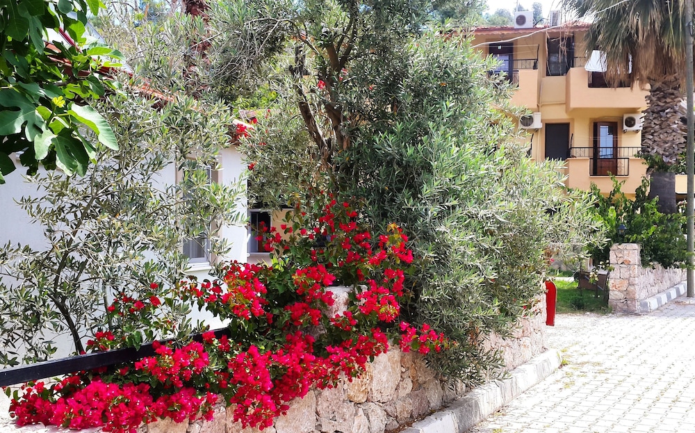 Flower Pension
