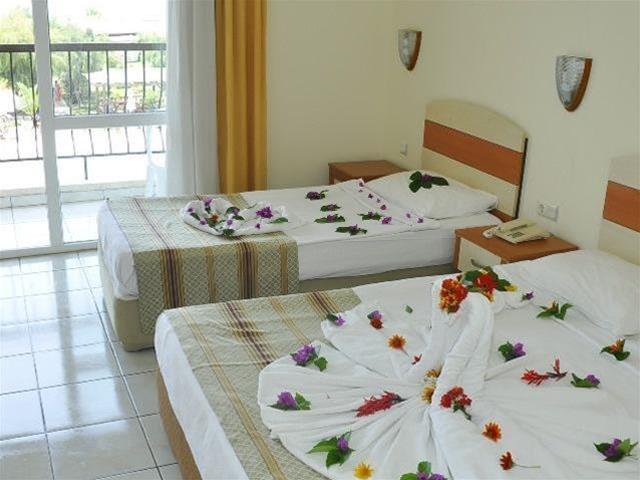 alltoura Club Hotel La Benata