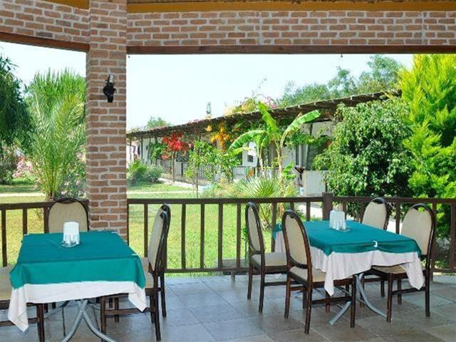 alltoura Club Hotel La Benata
