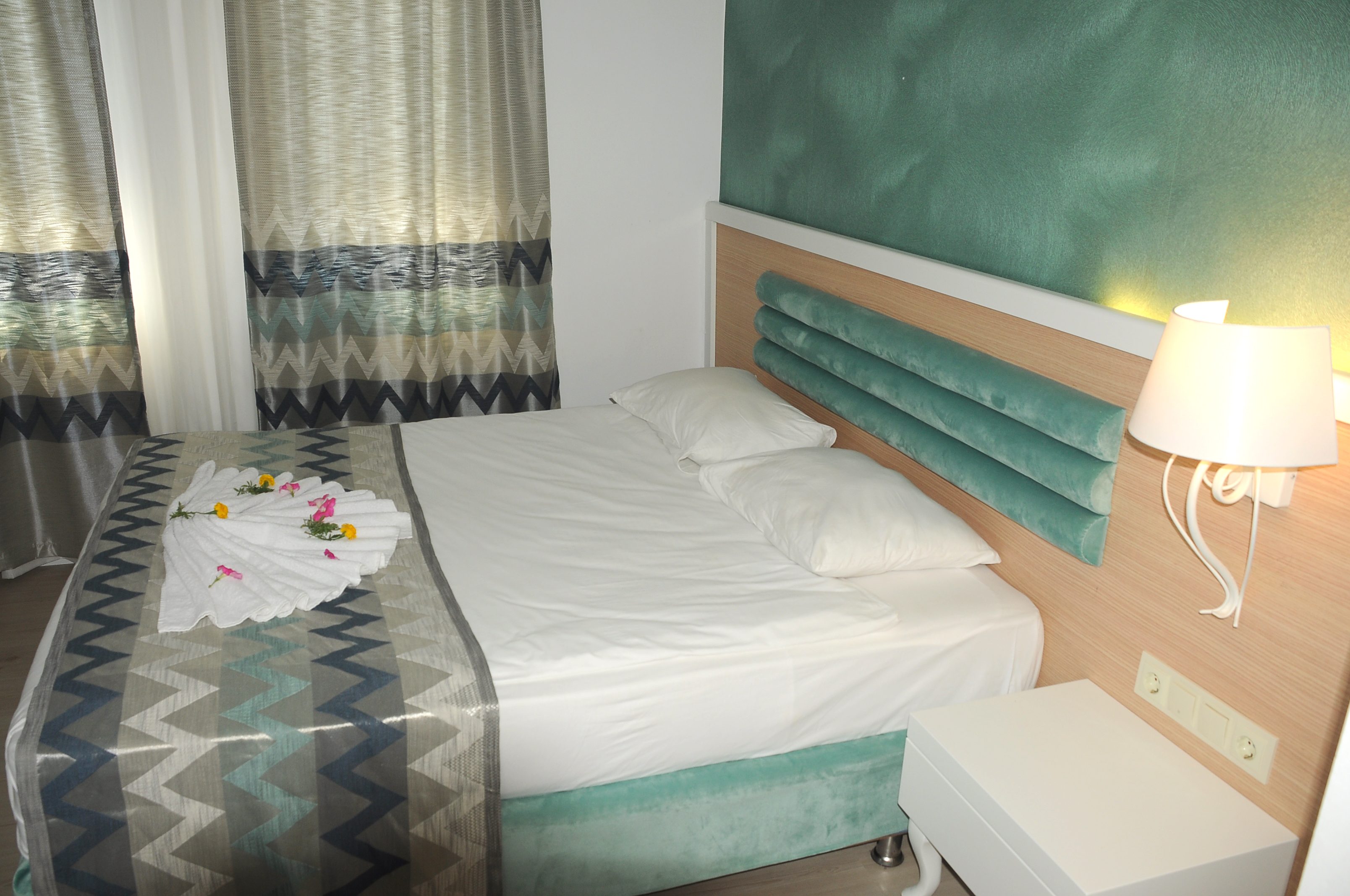 Selectum Colours Side