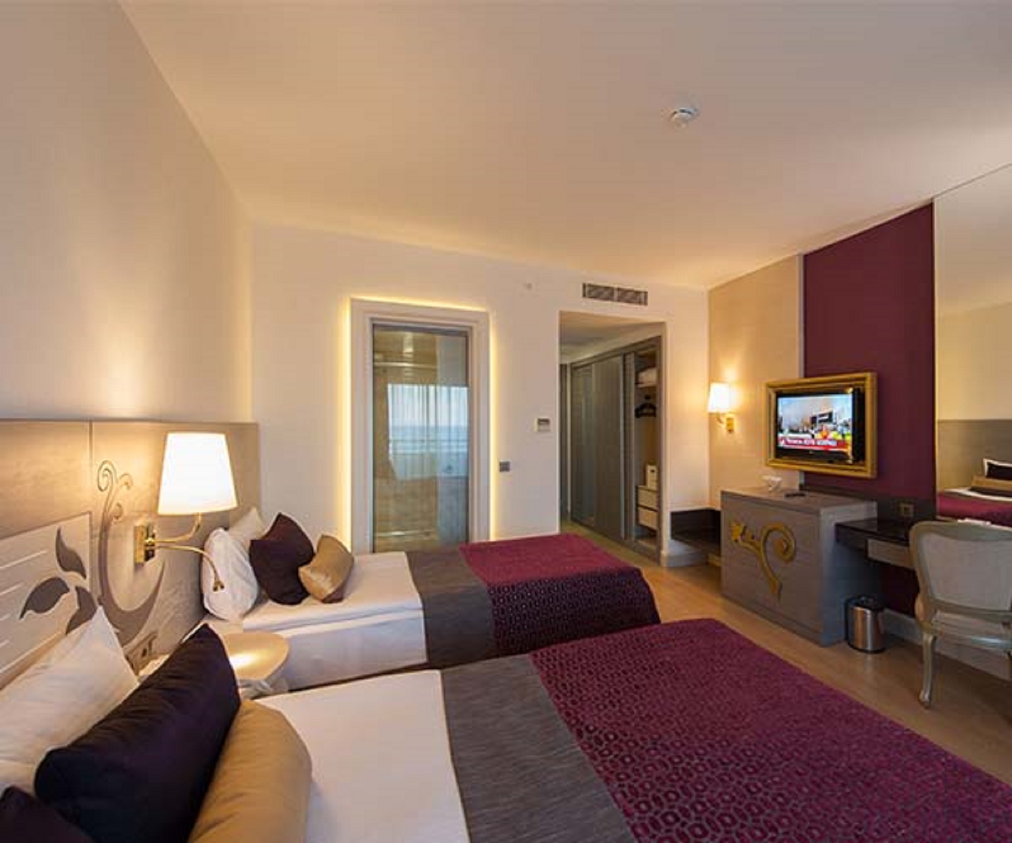 Kirman Belazur Resort & Spa