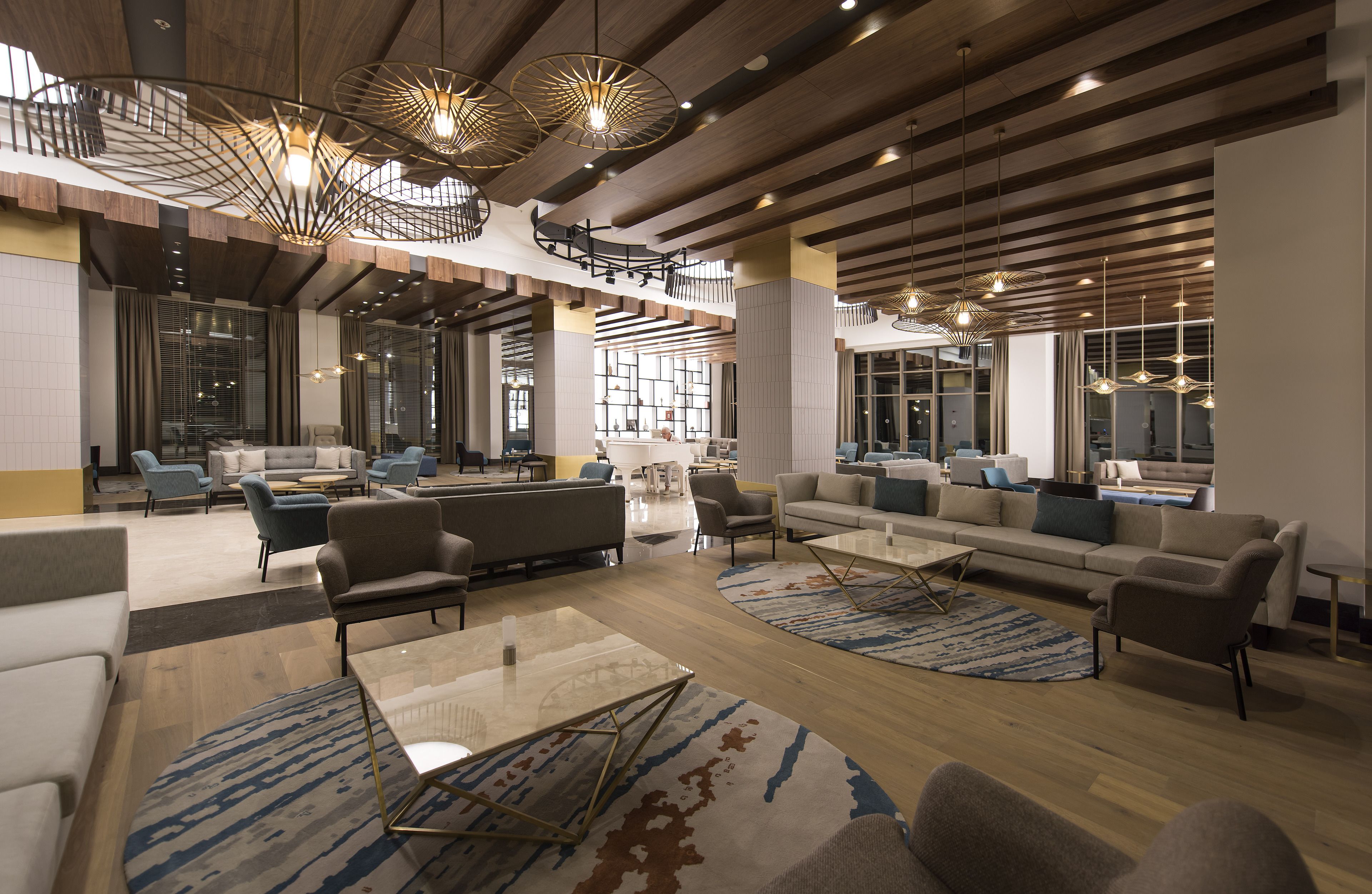 Acanthus Cennet Barut Collection