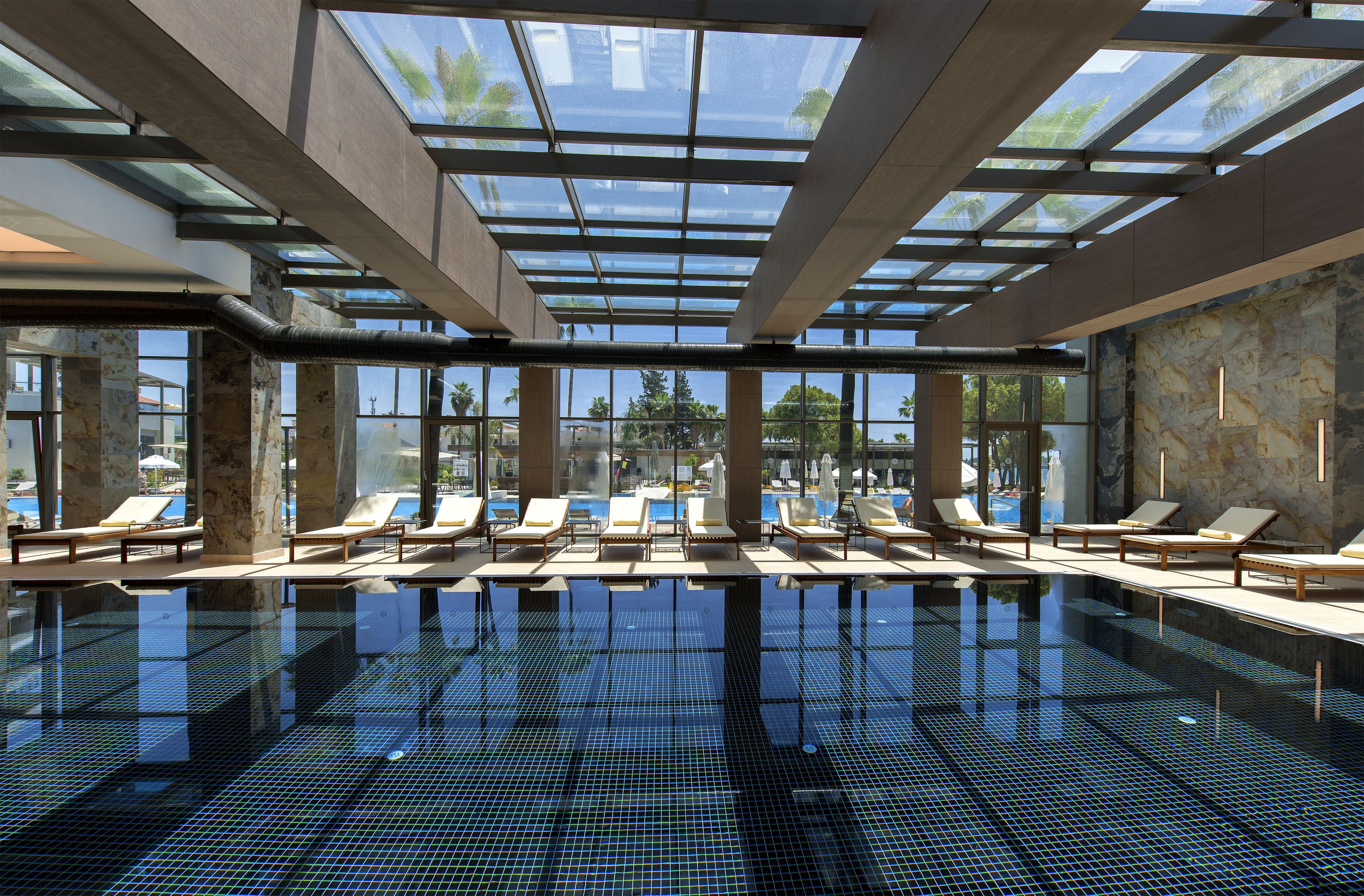 Acanthus Cennet Barut Collection