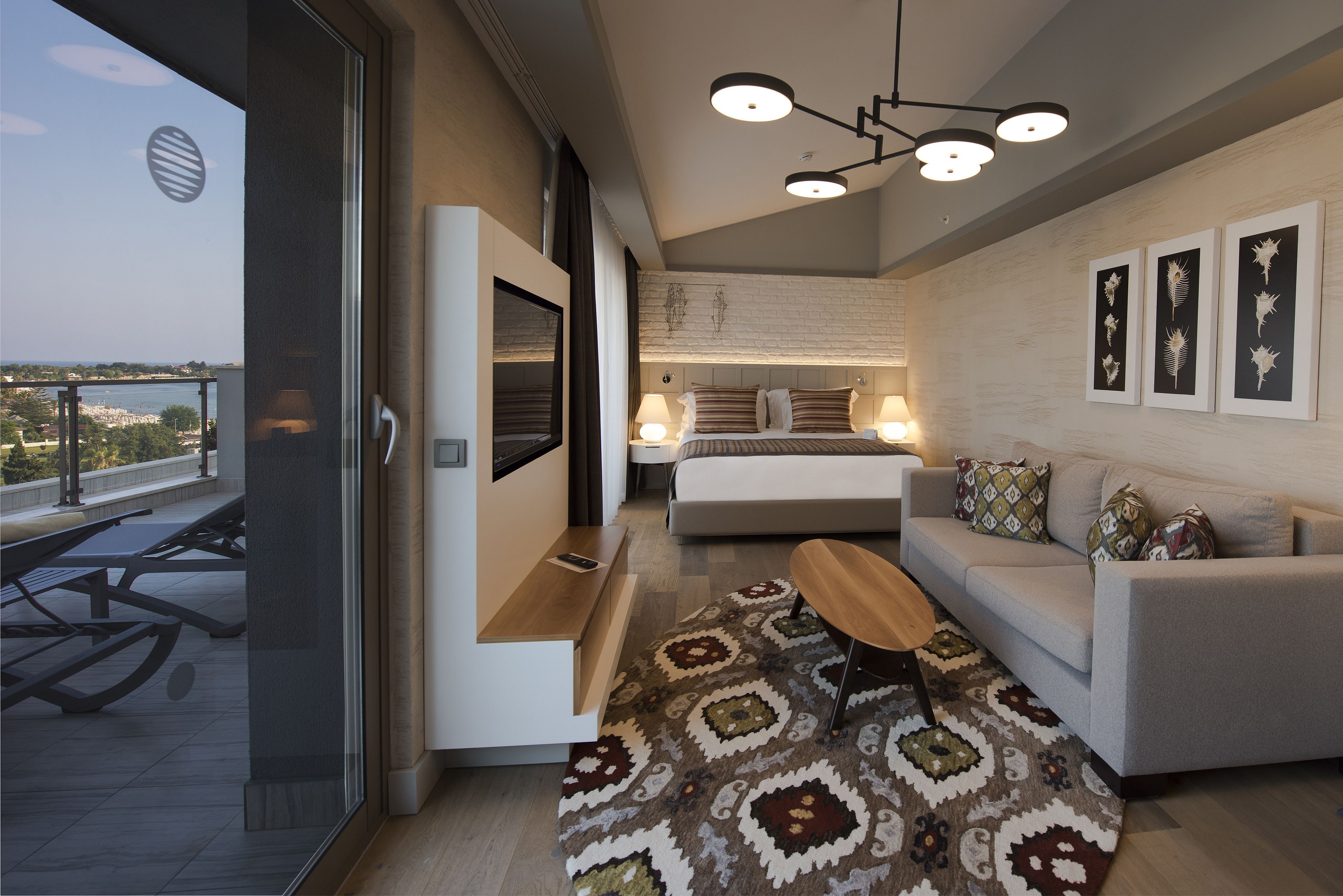 Acanthus Cennet Barut Collection