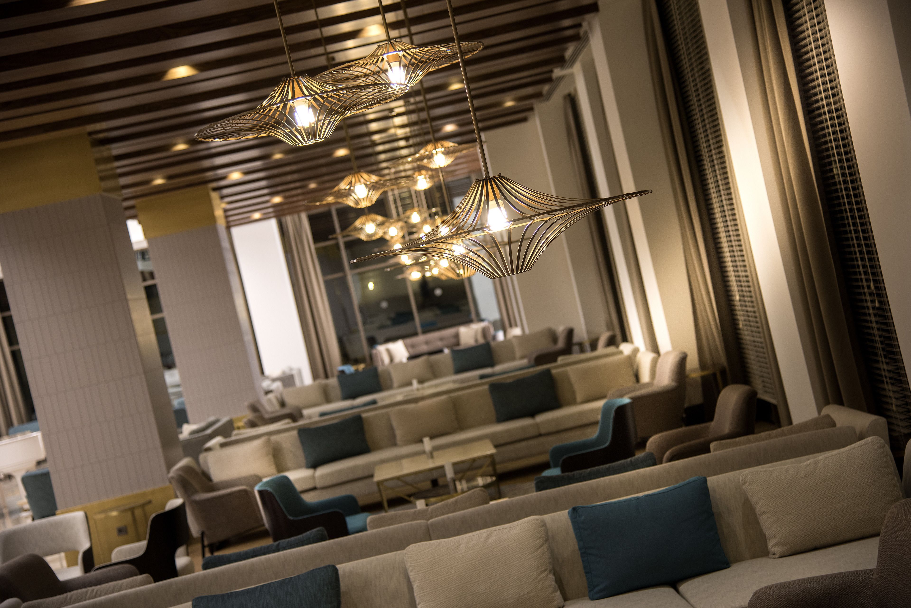 Acanthus Cennet Barut Collection