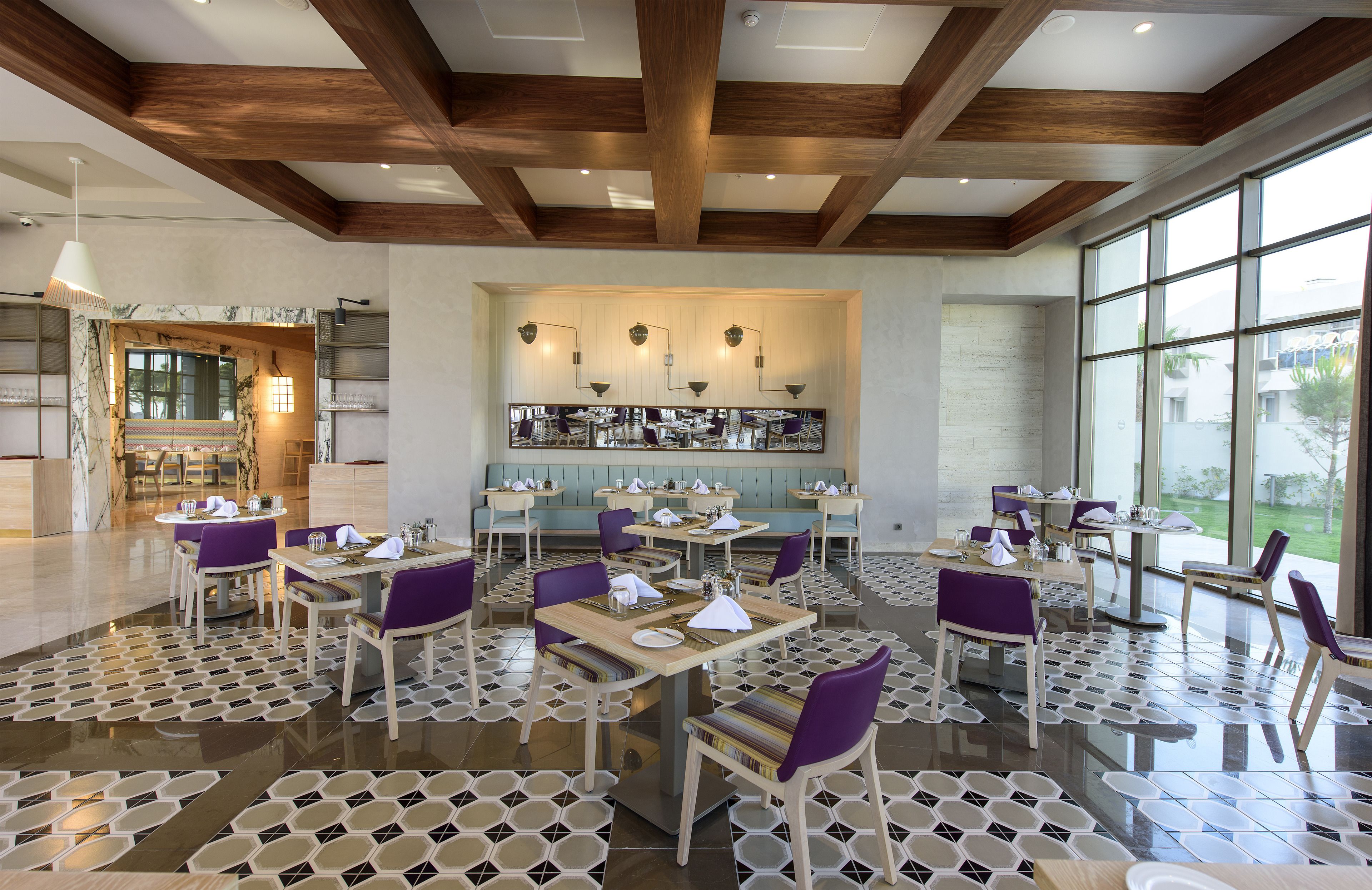 Acanthus Cennet Barut Collection