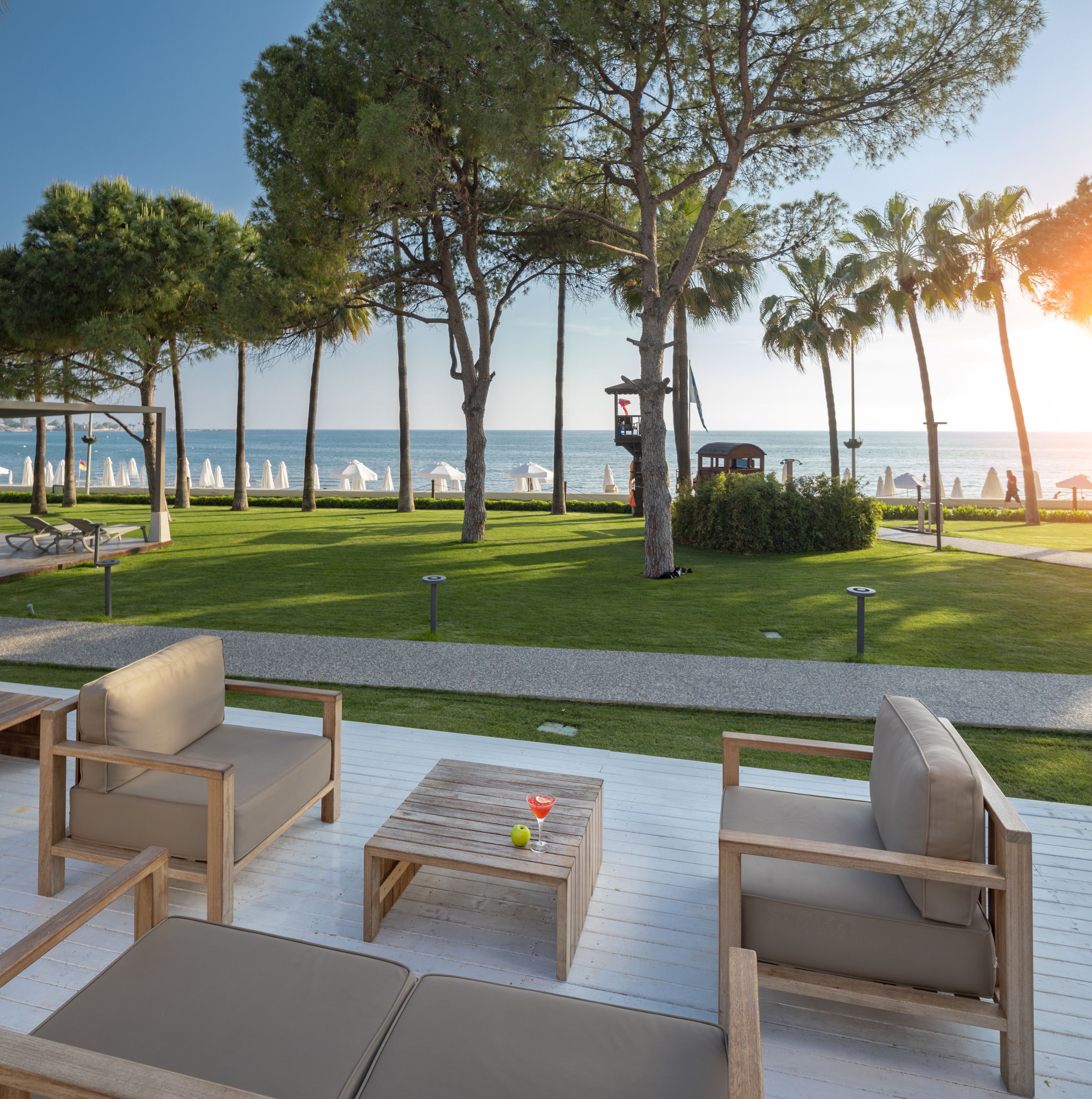 Acanthus Cennet Barut Collection