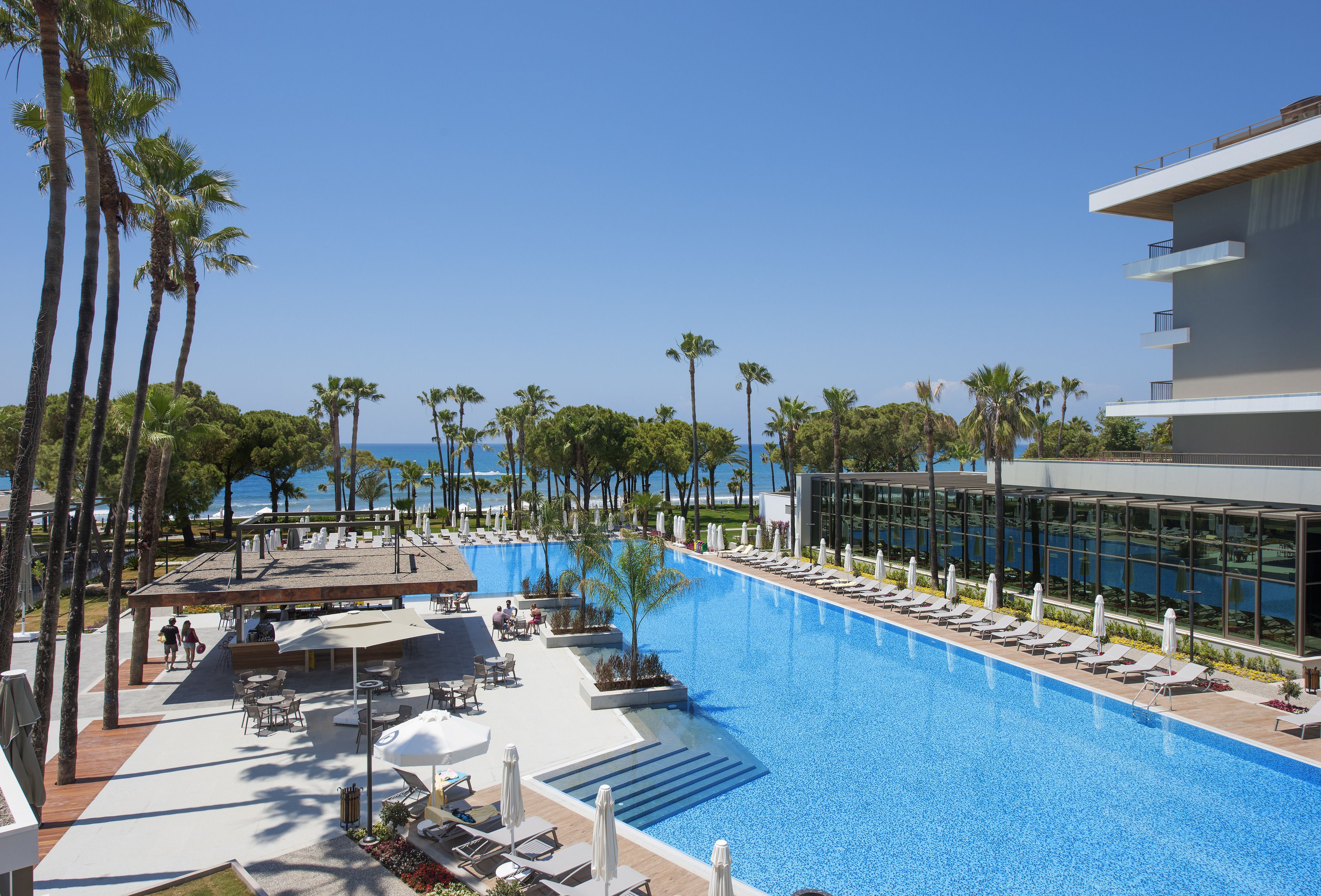 Acanthus Cennet Barut Collection