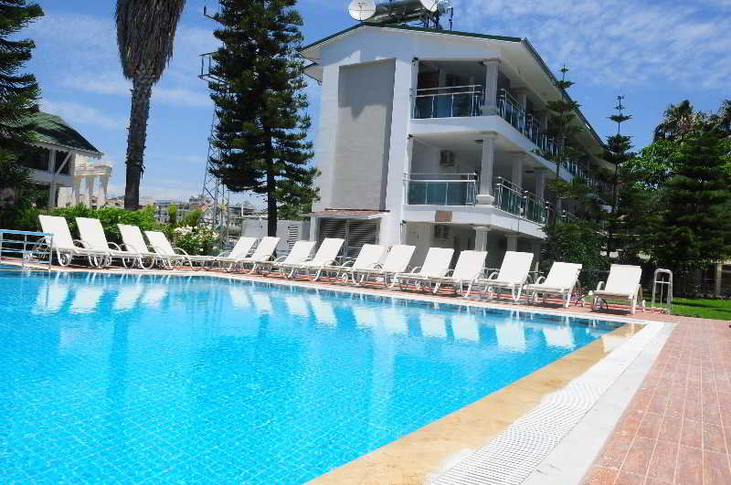 Clover Magic Altinkum Park Hotel