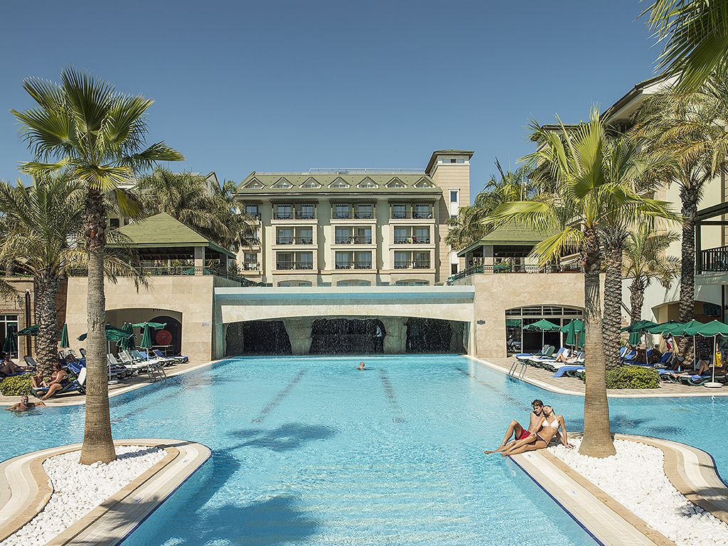Dobedan Beach Resort Comfort Side